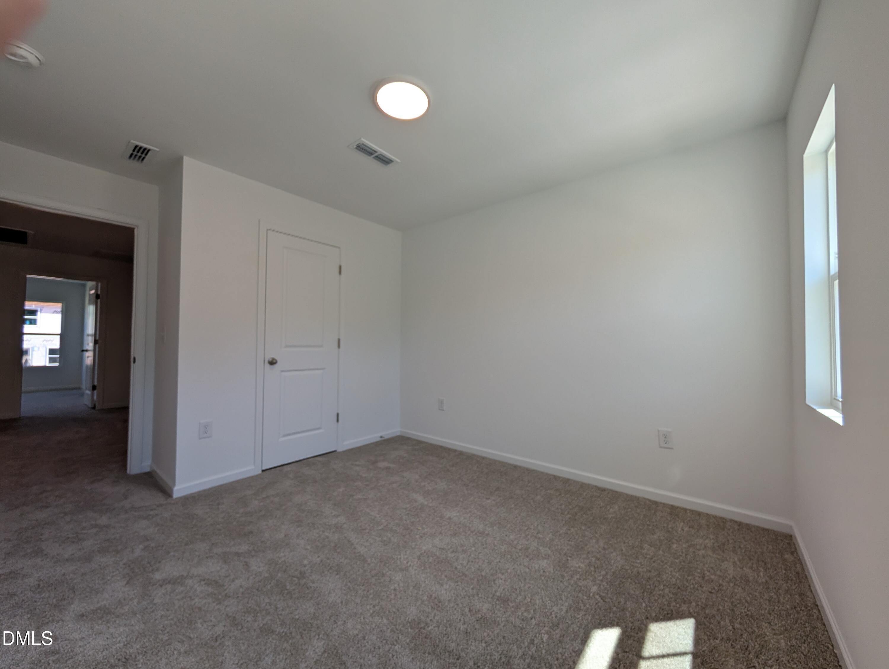 property viewer photo 16