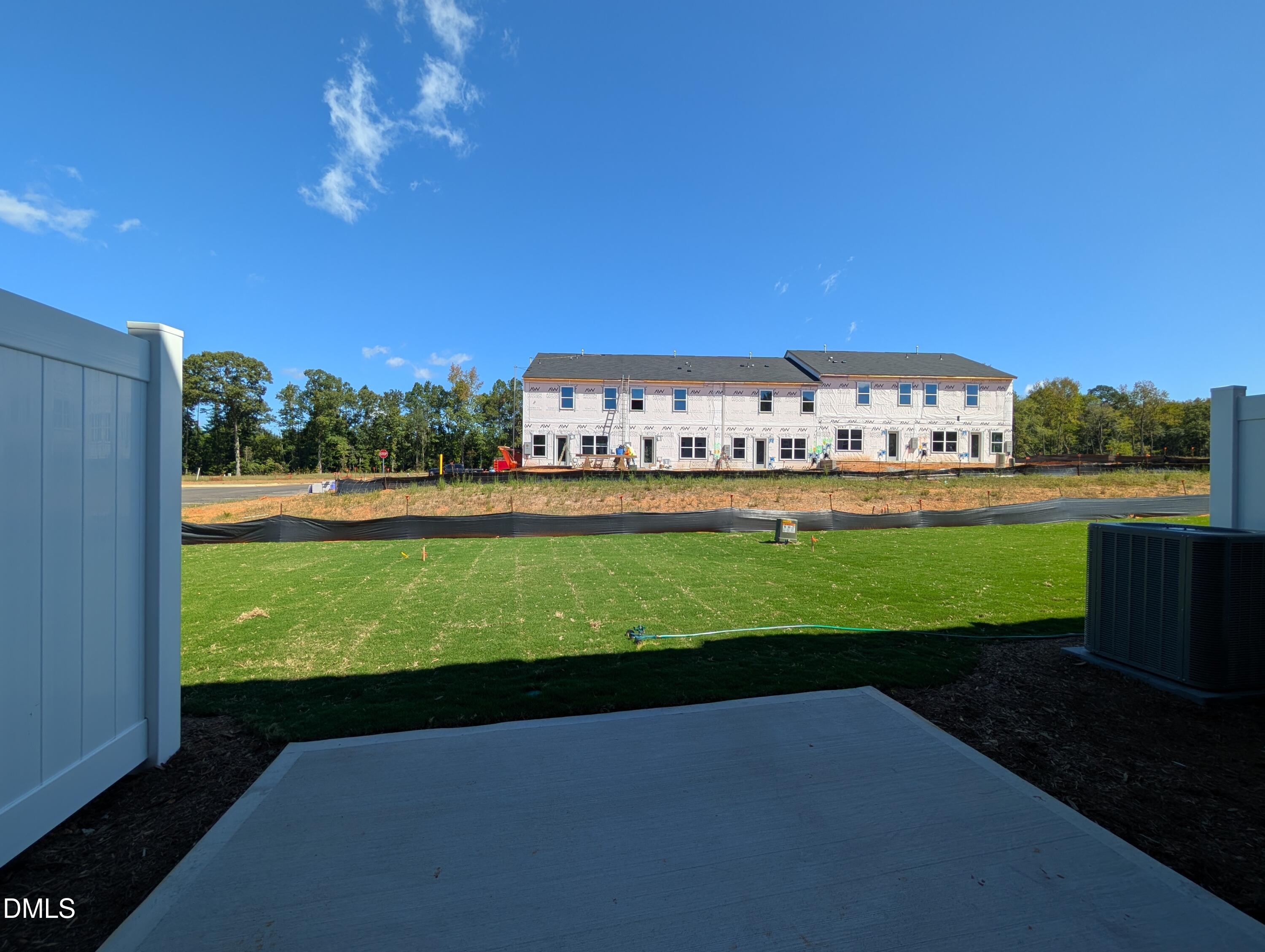 property viewer photo 18