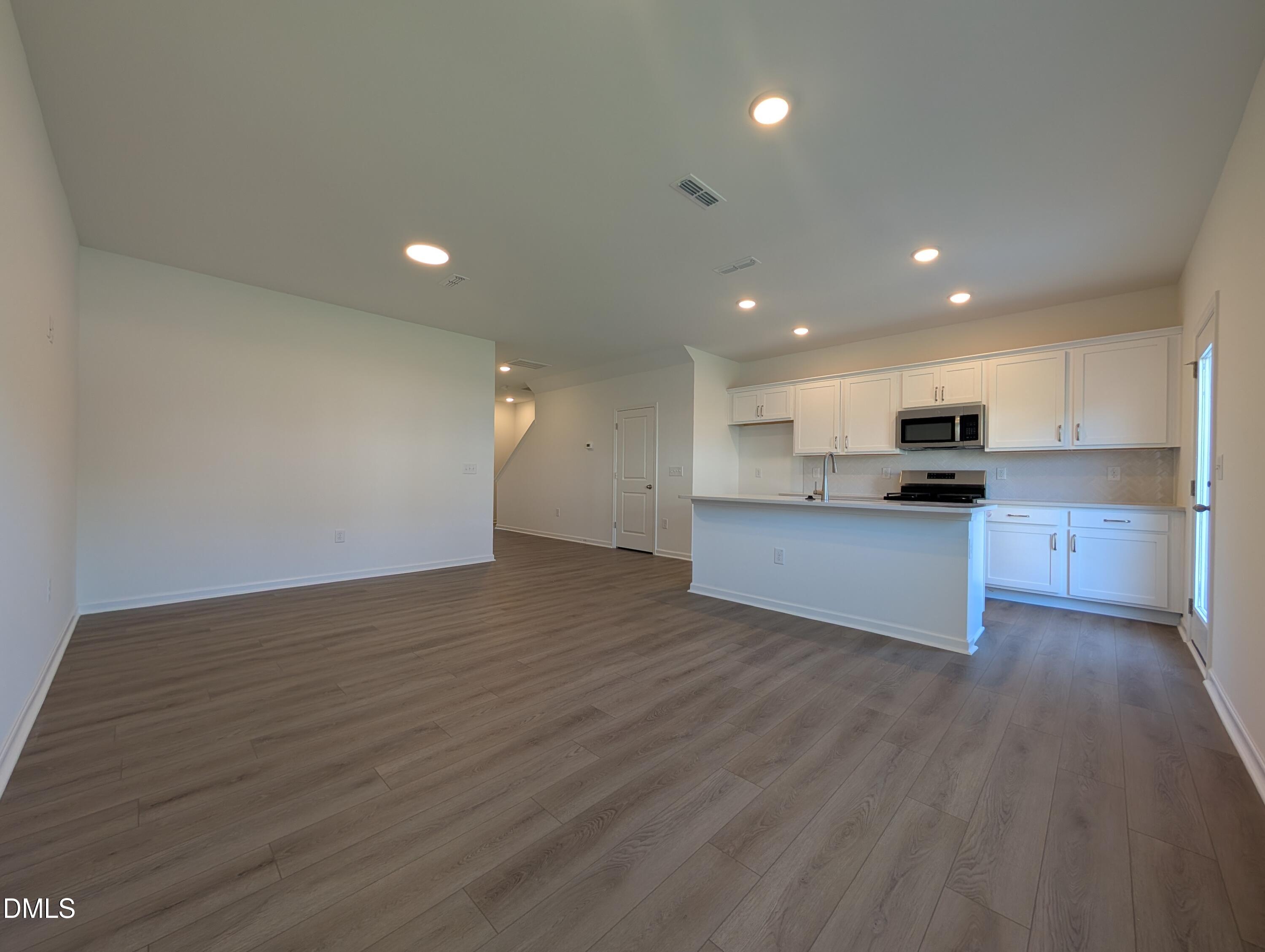 property viewer photo 5