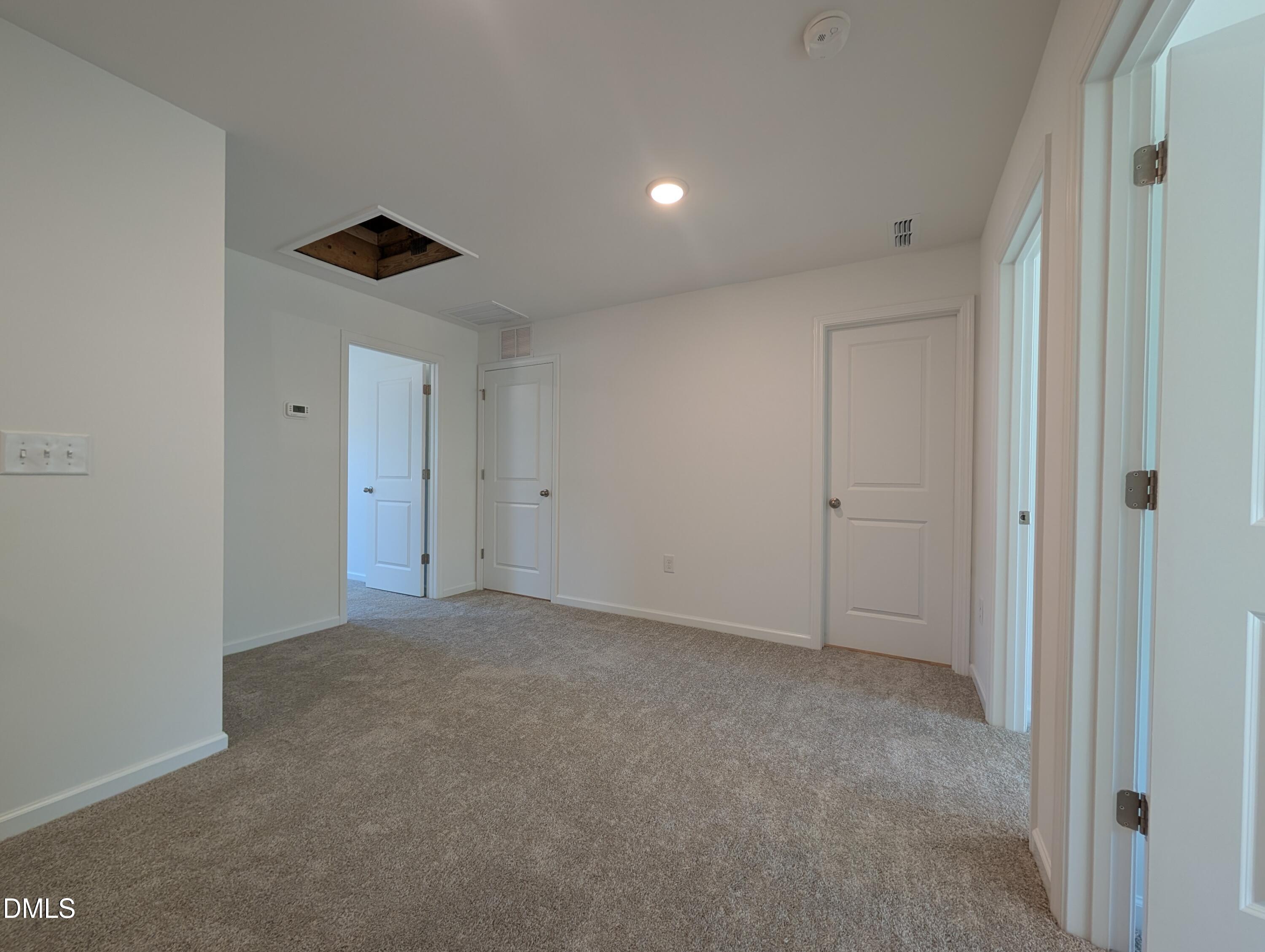property viewer photo 9