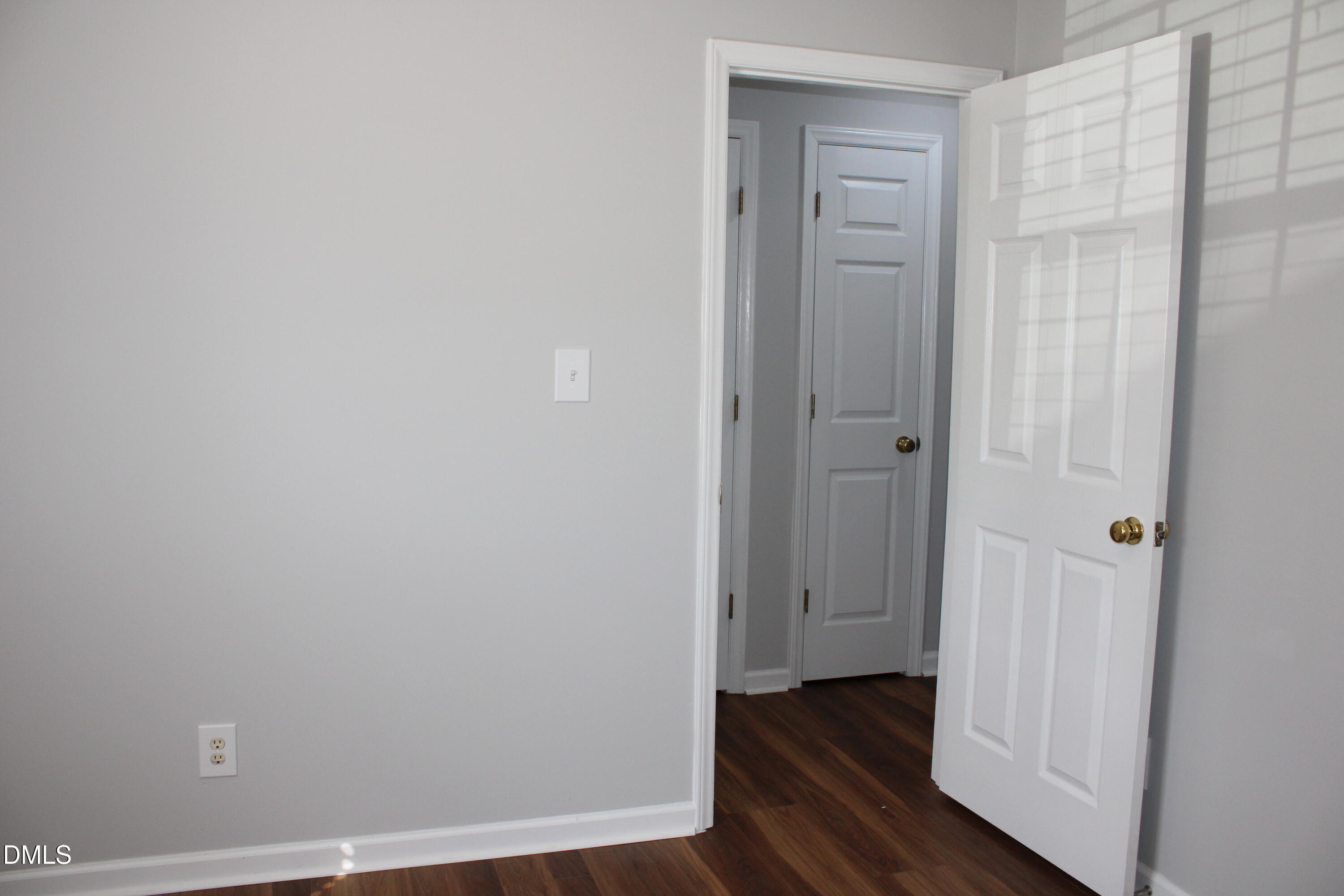 property viewer photo 22