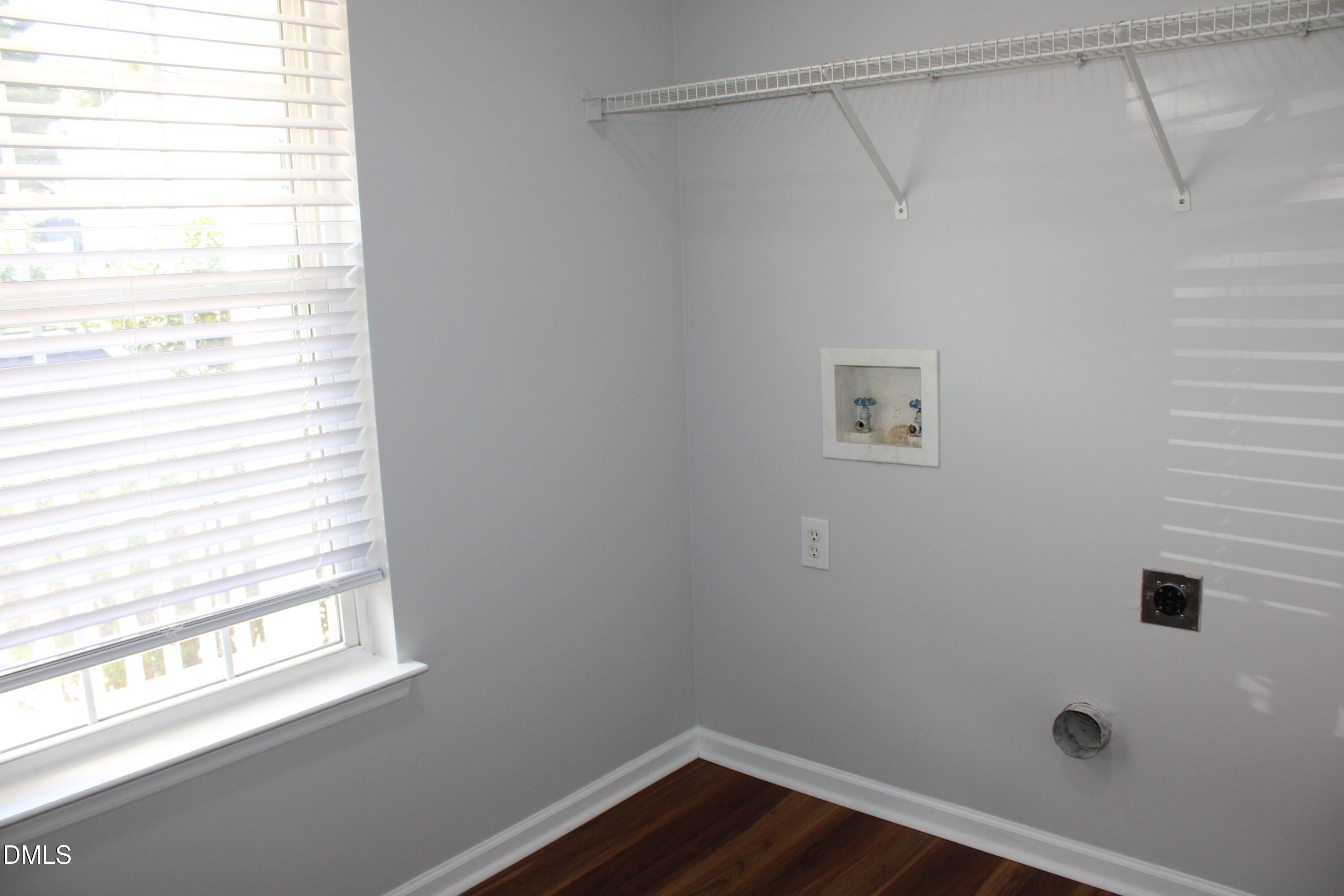 property viewer photo 24