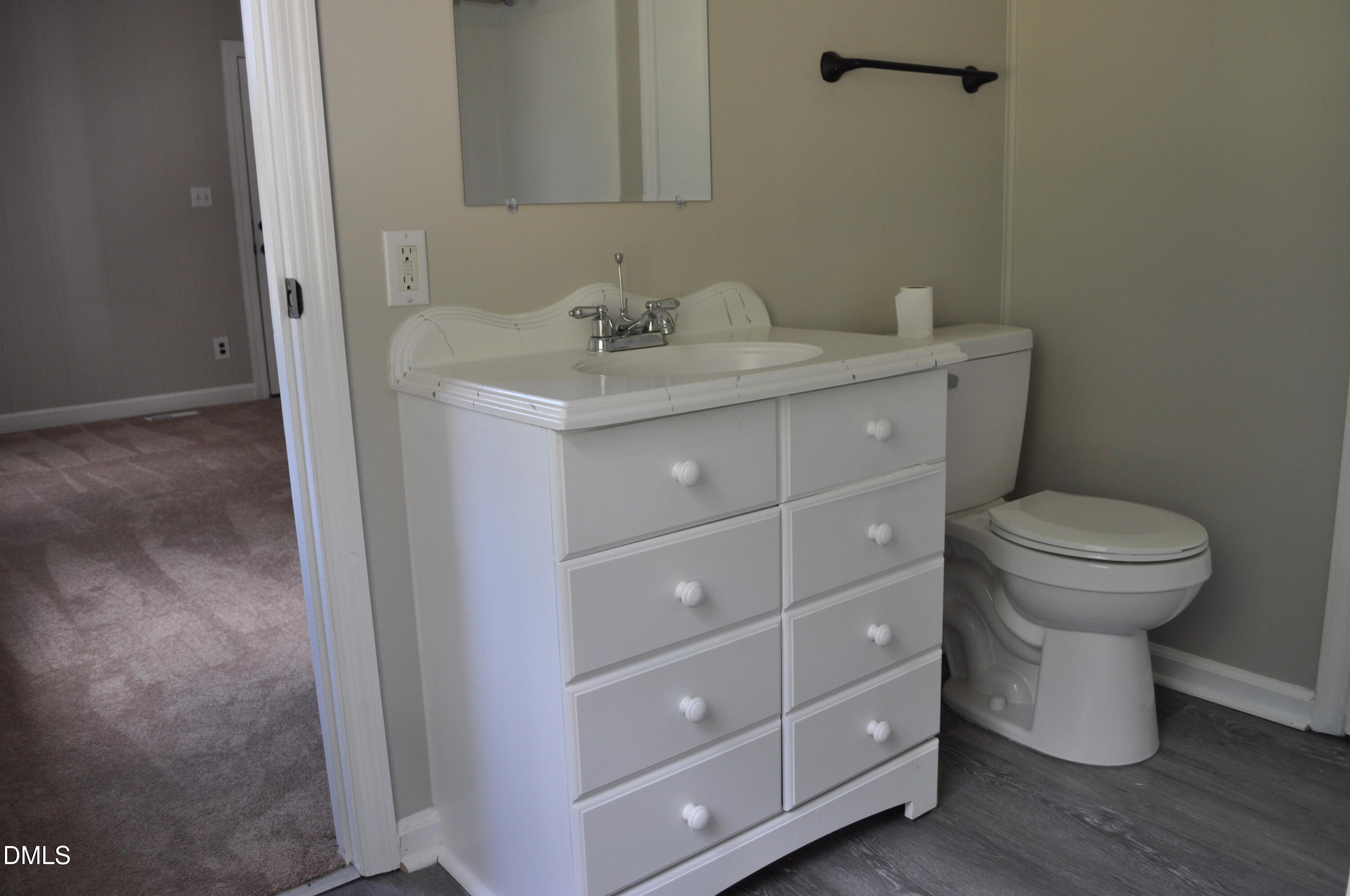 property viewer photo 12