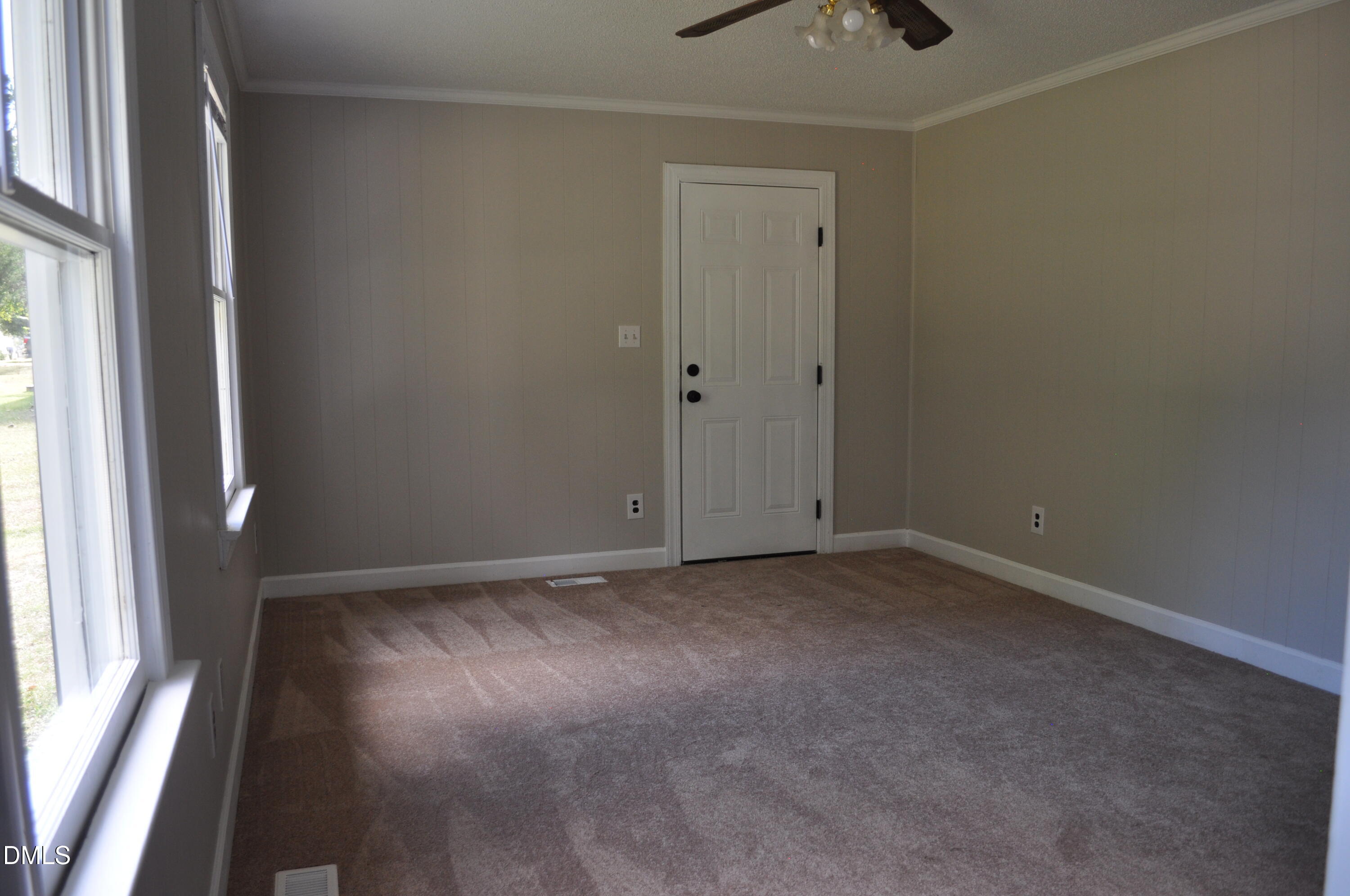 property viewer photo 16