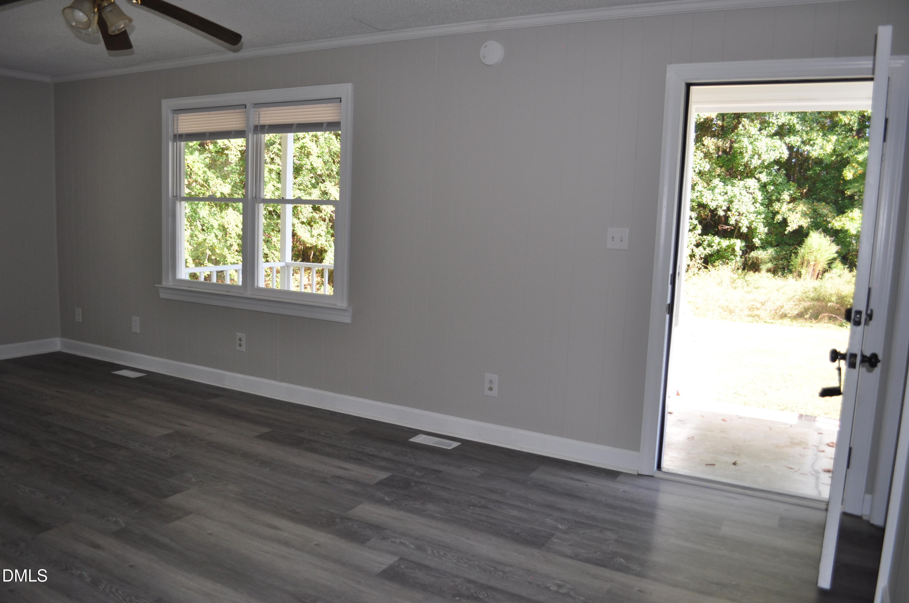 property viewer photo 26