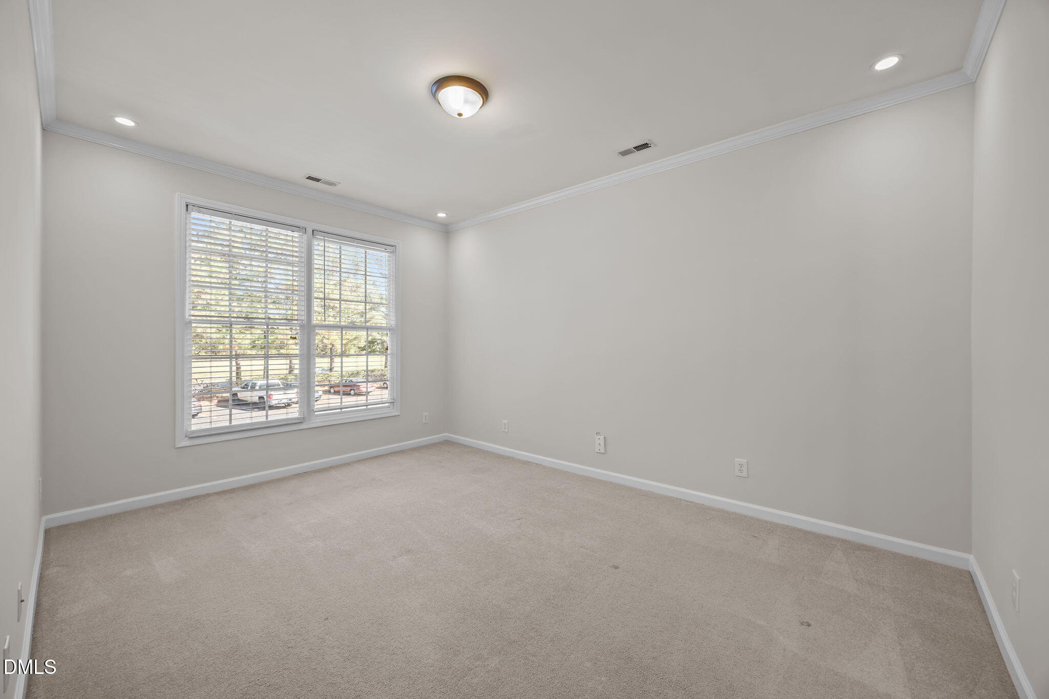 property viewer photo 20