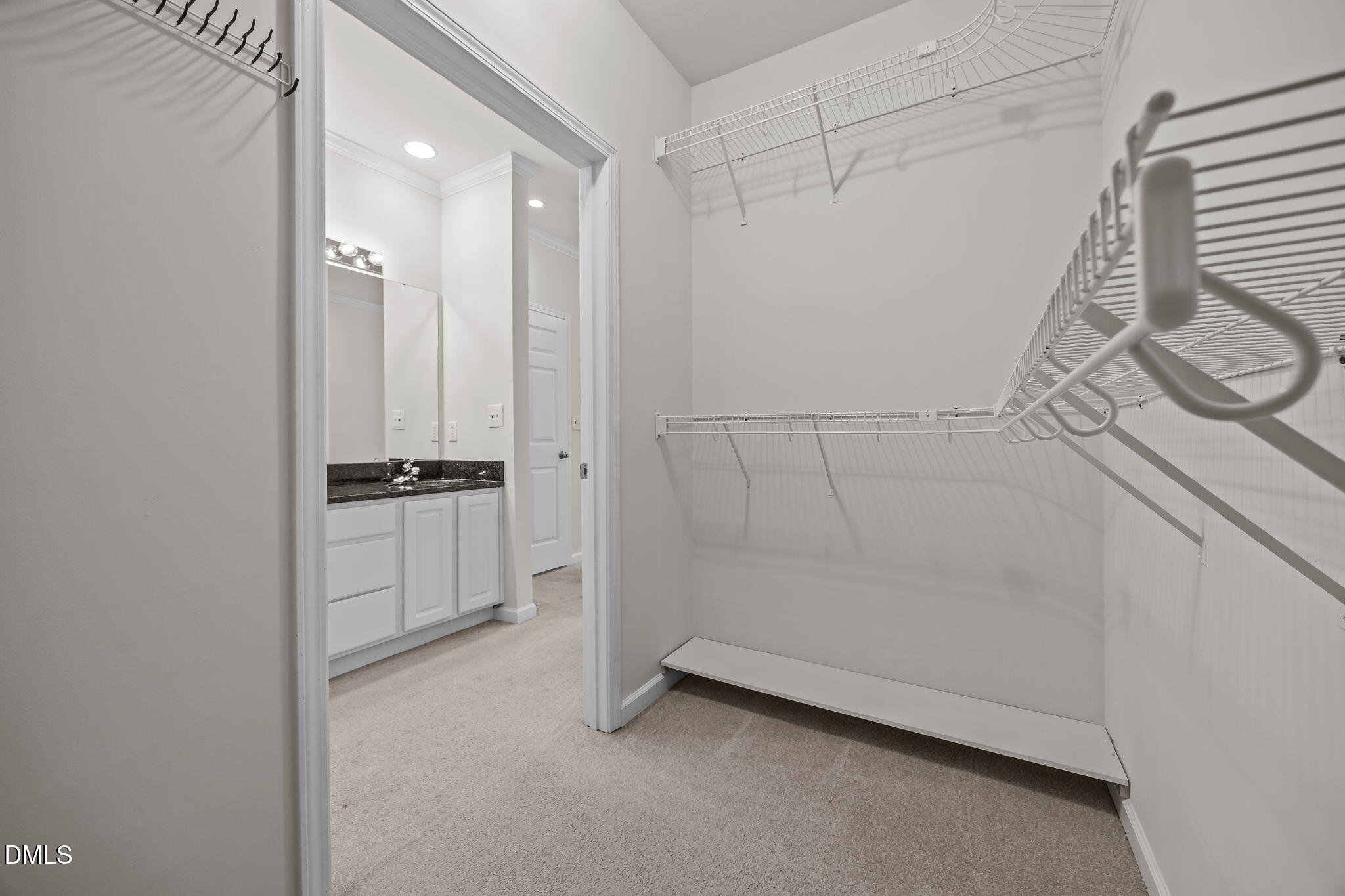 property viewer photo 24