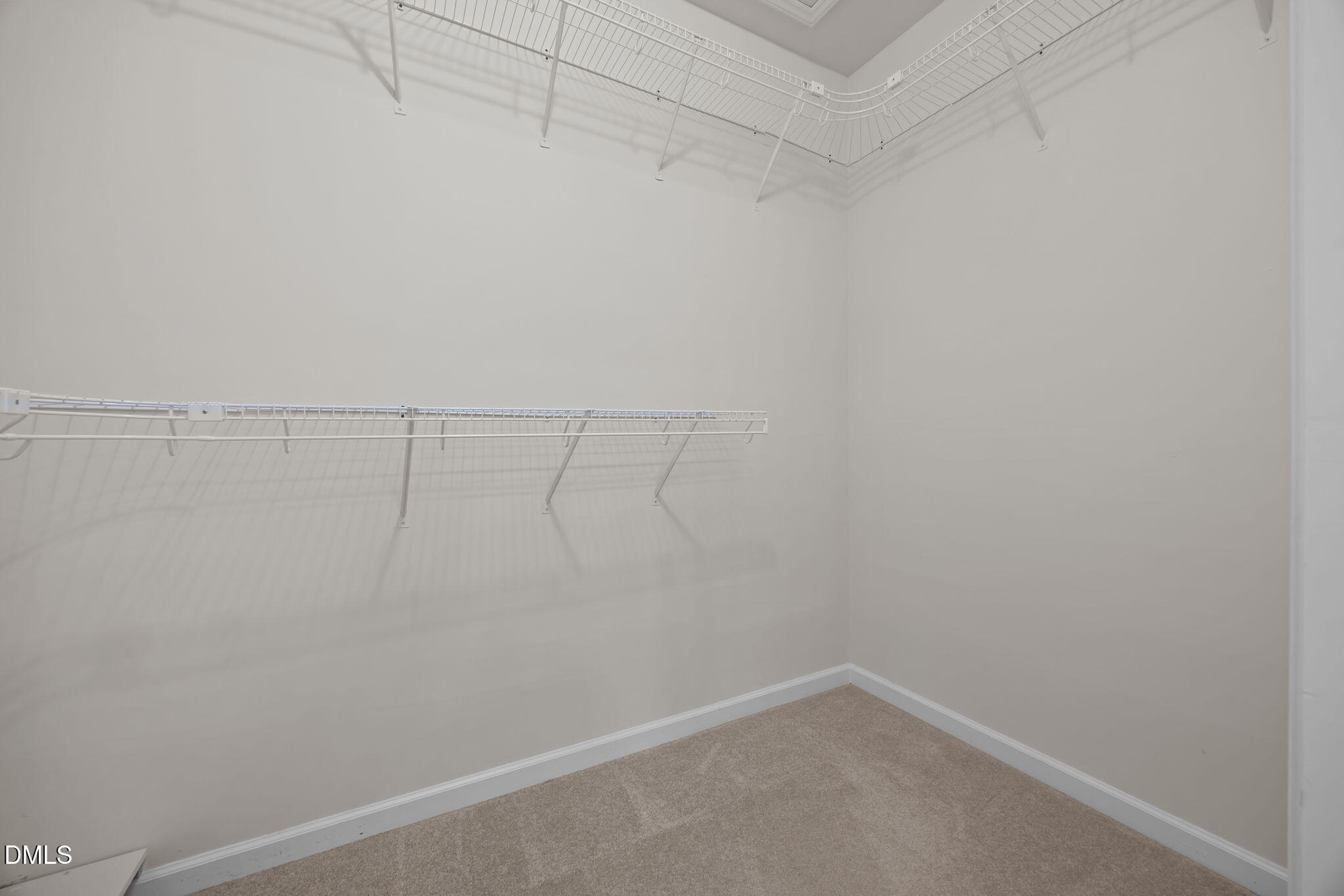 property viewer photo 25