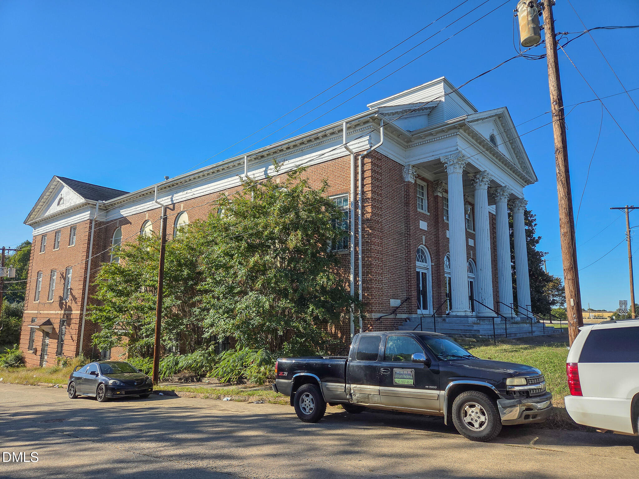 main property photo 14