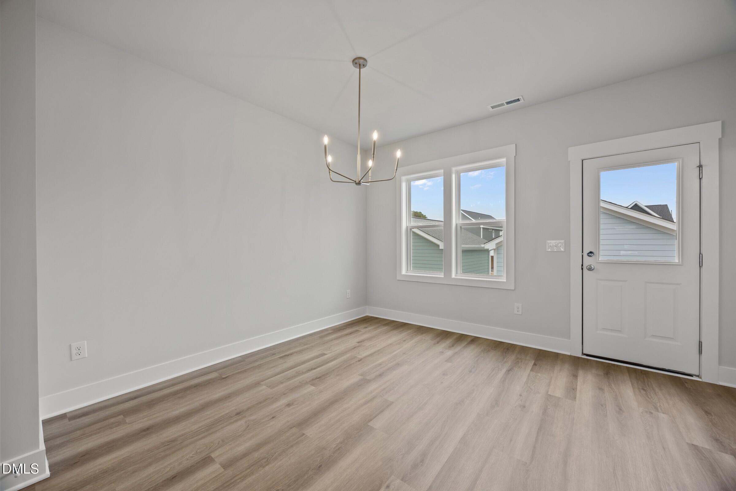 property viewer photo 18