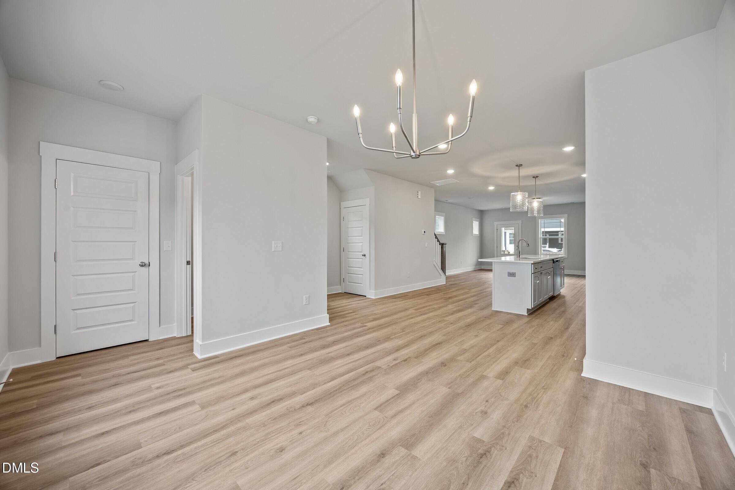 property viewer photo 19