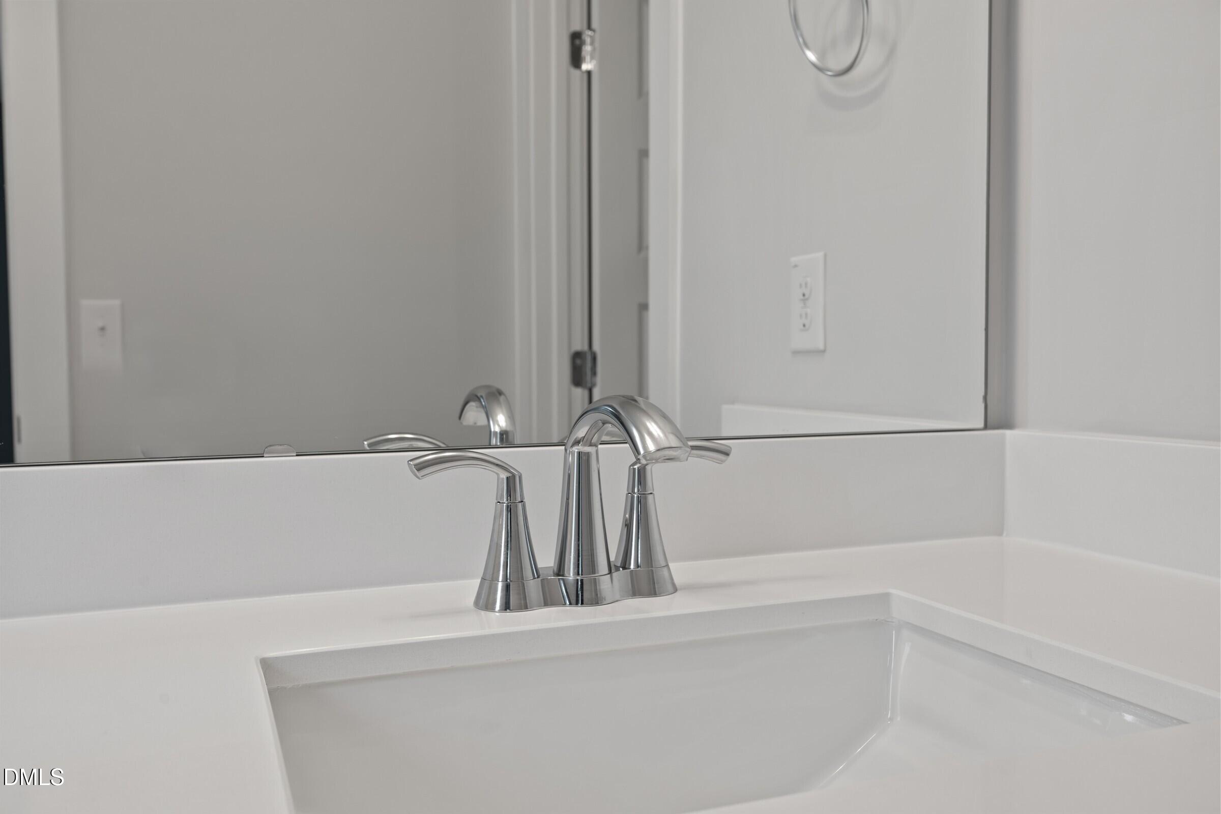 property viewer photo 25