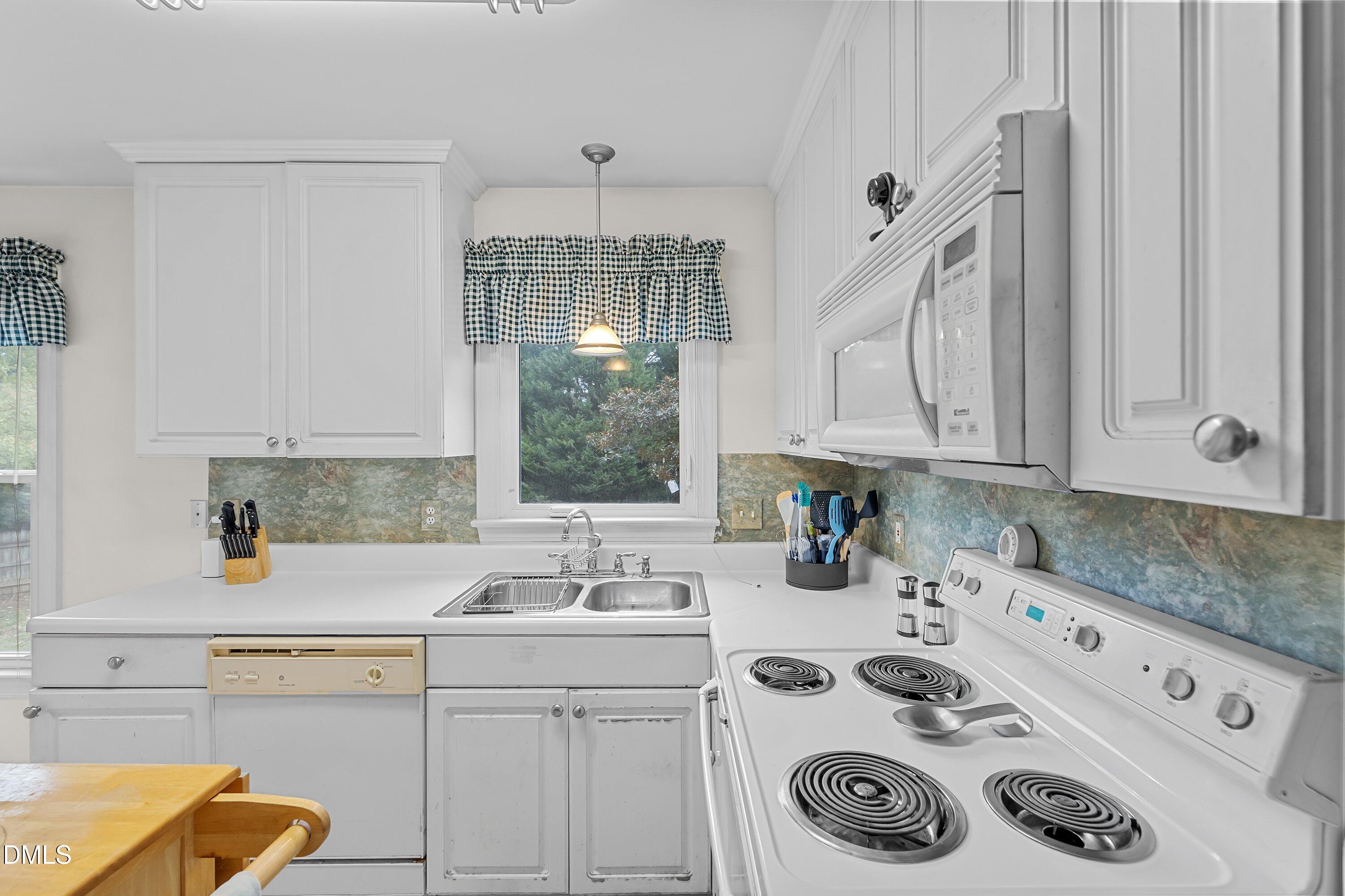 property viewer photo 12