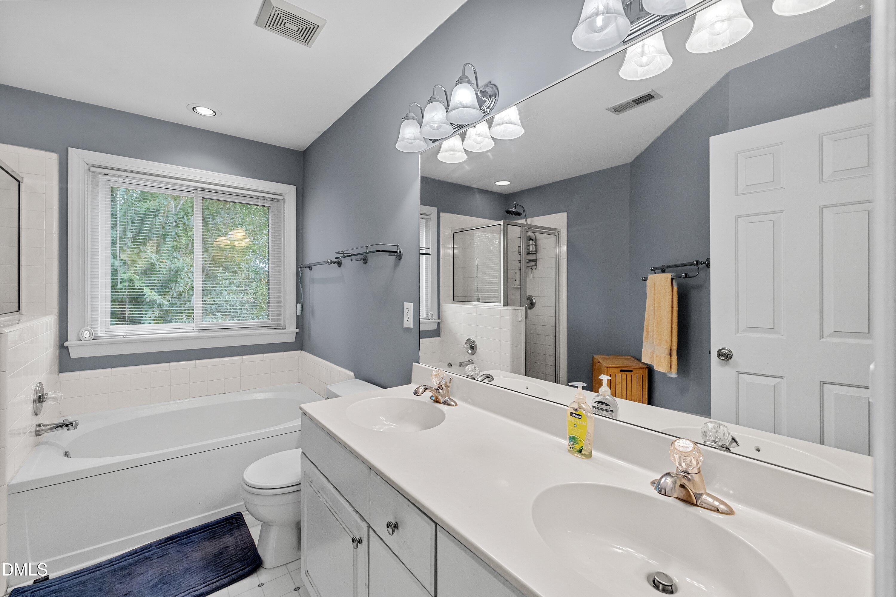 property viewer photo 18