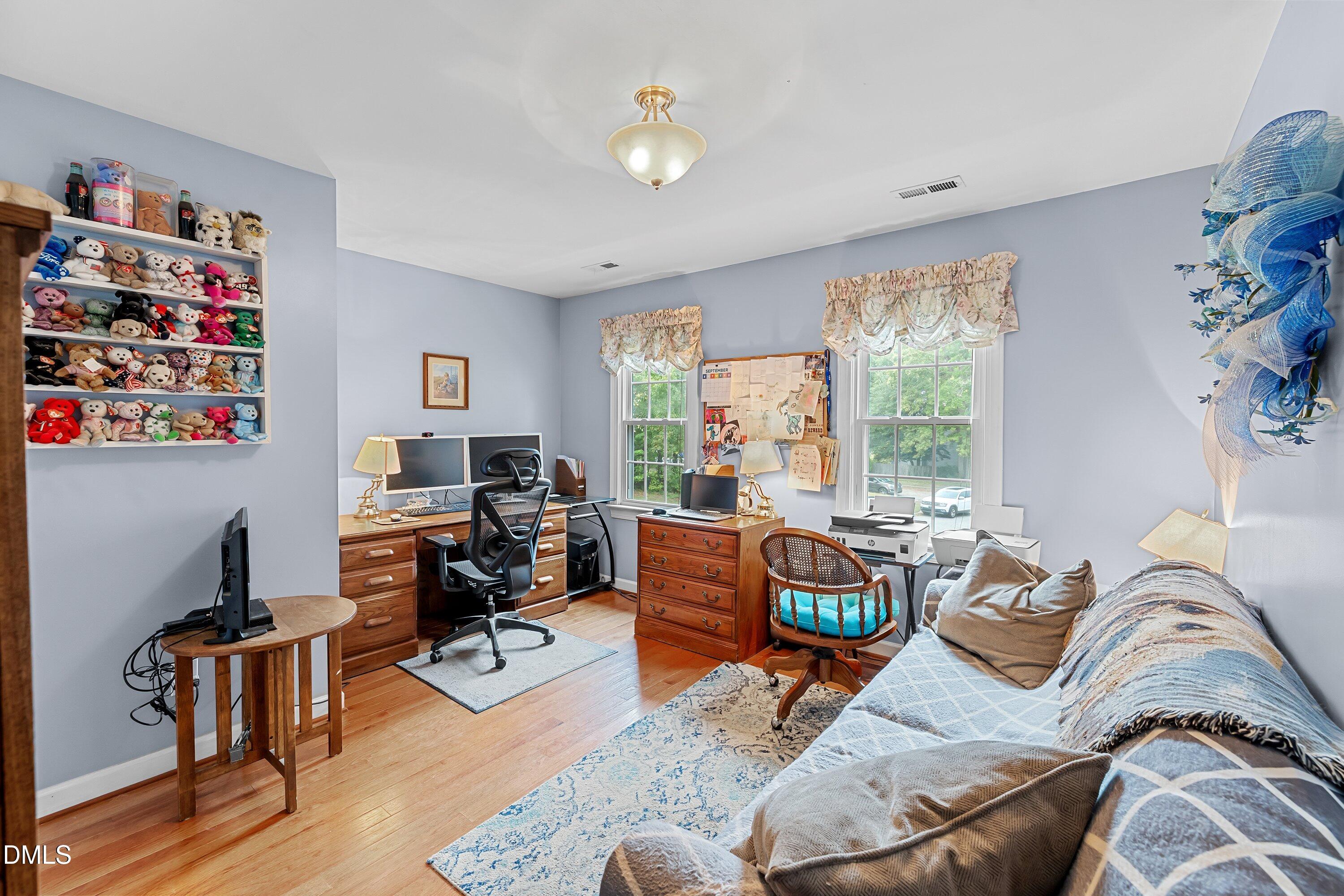 property viewer photo 23