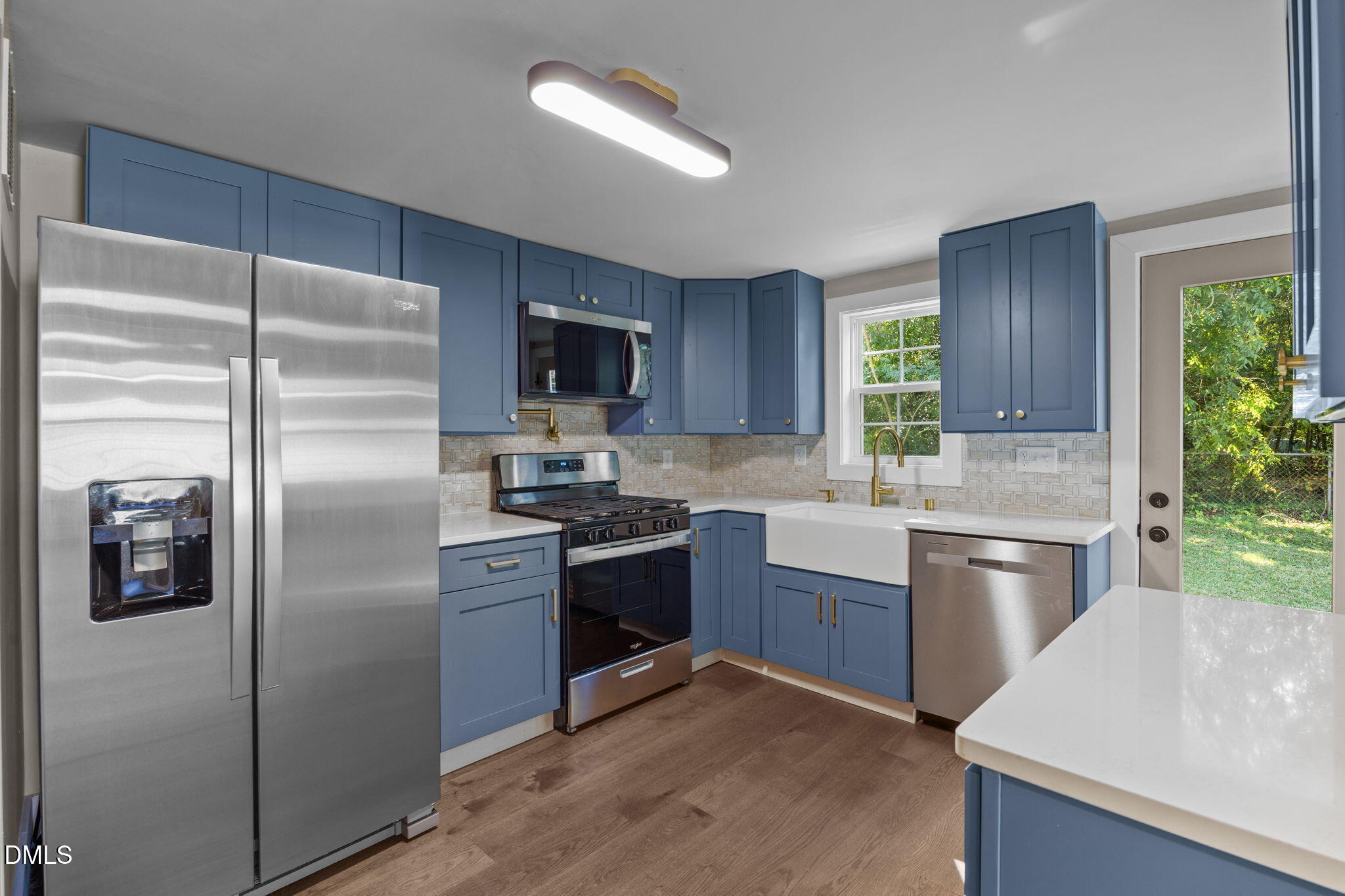 property viewer photo 11