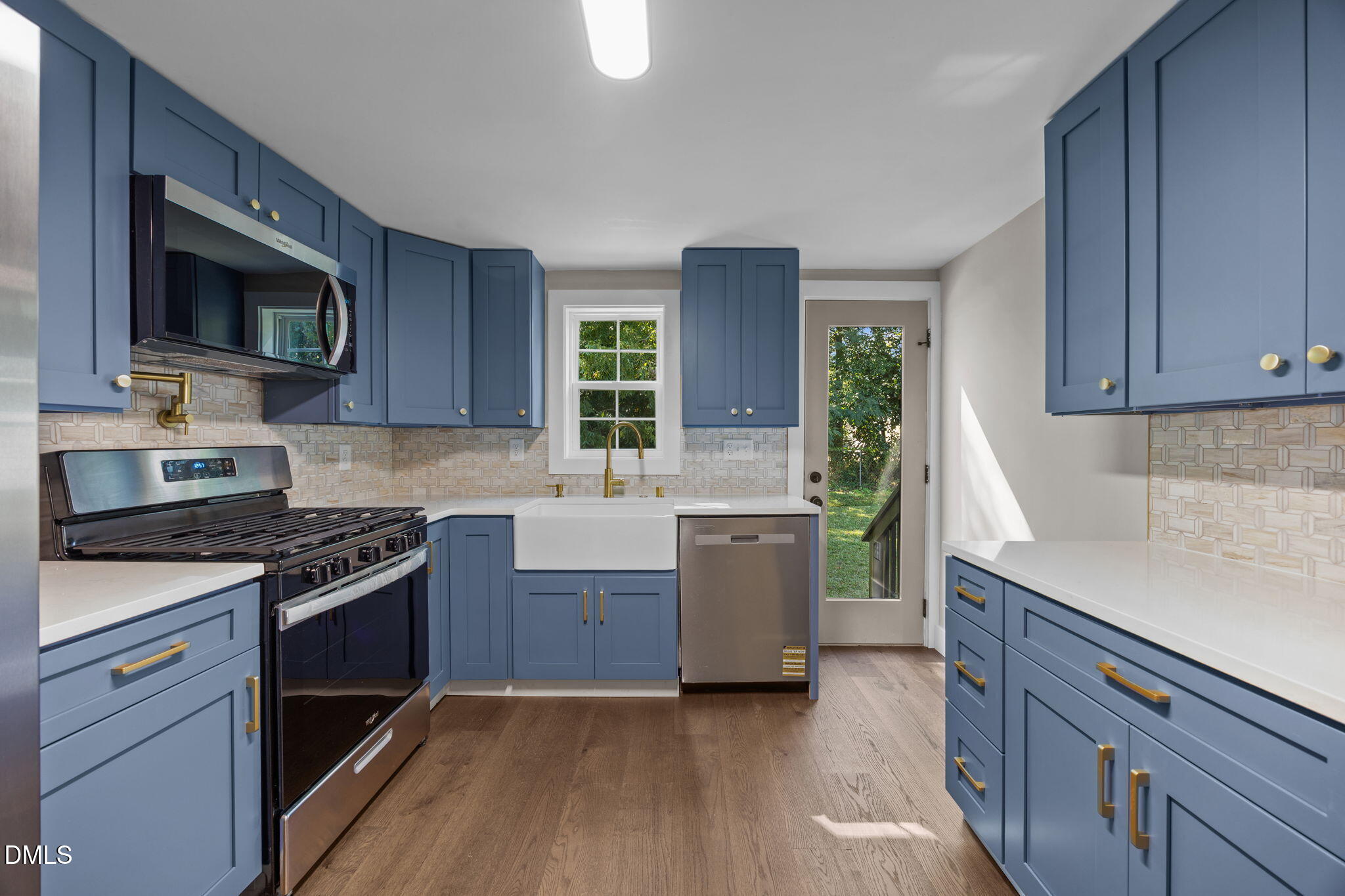 property viewer photo 12