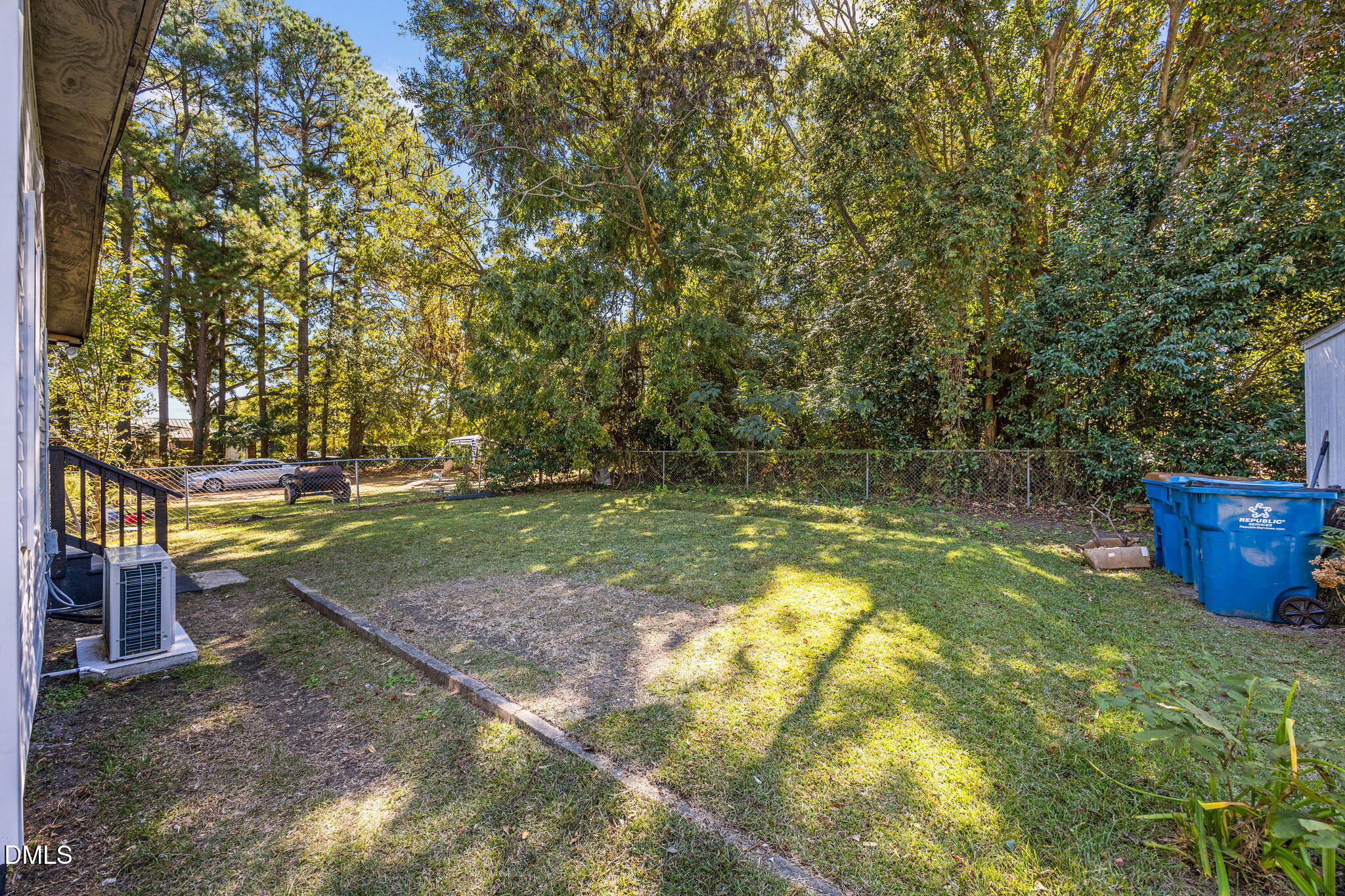 property viewer photo 15
