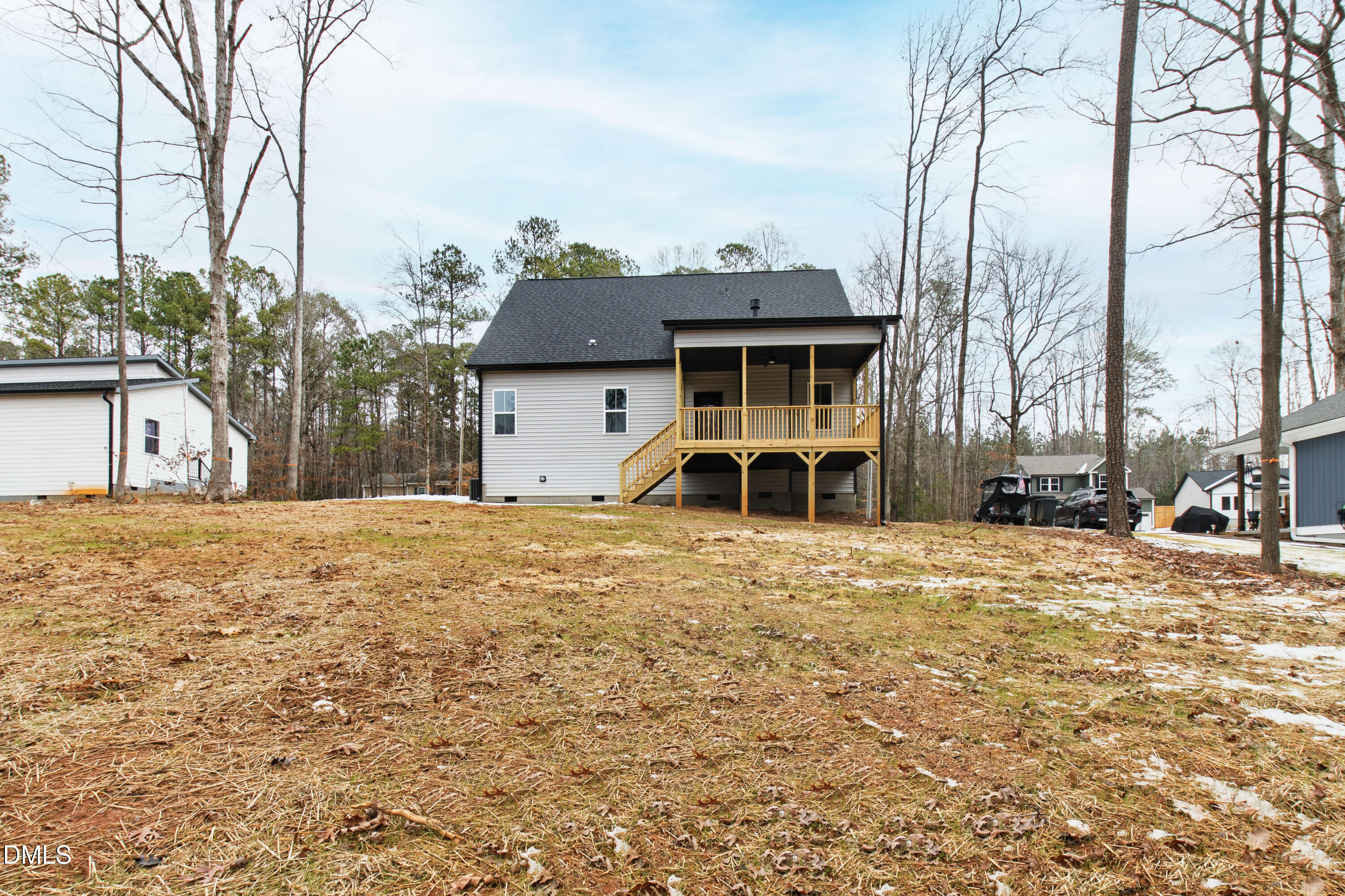 main property photo 37