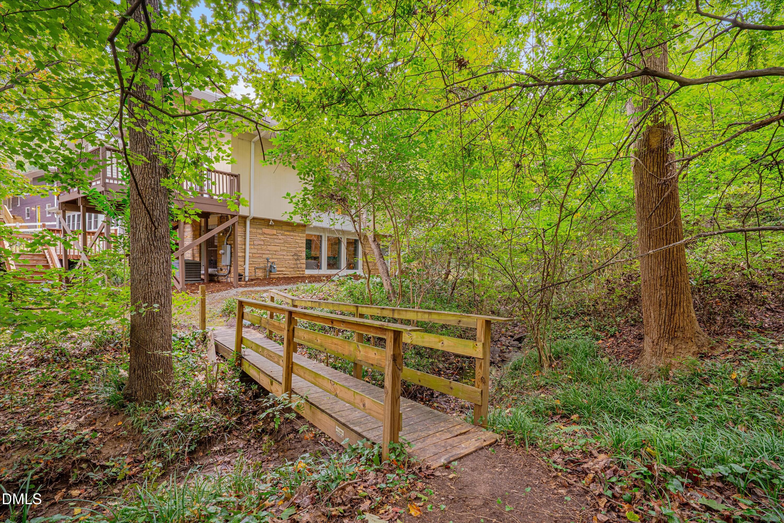 main property photo 49