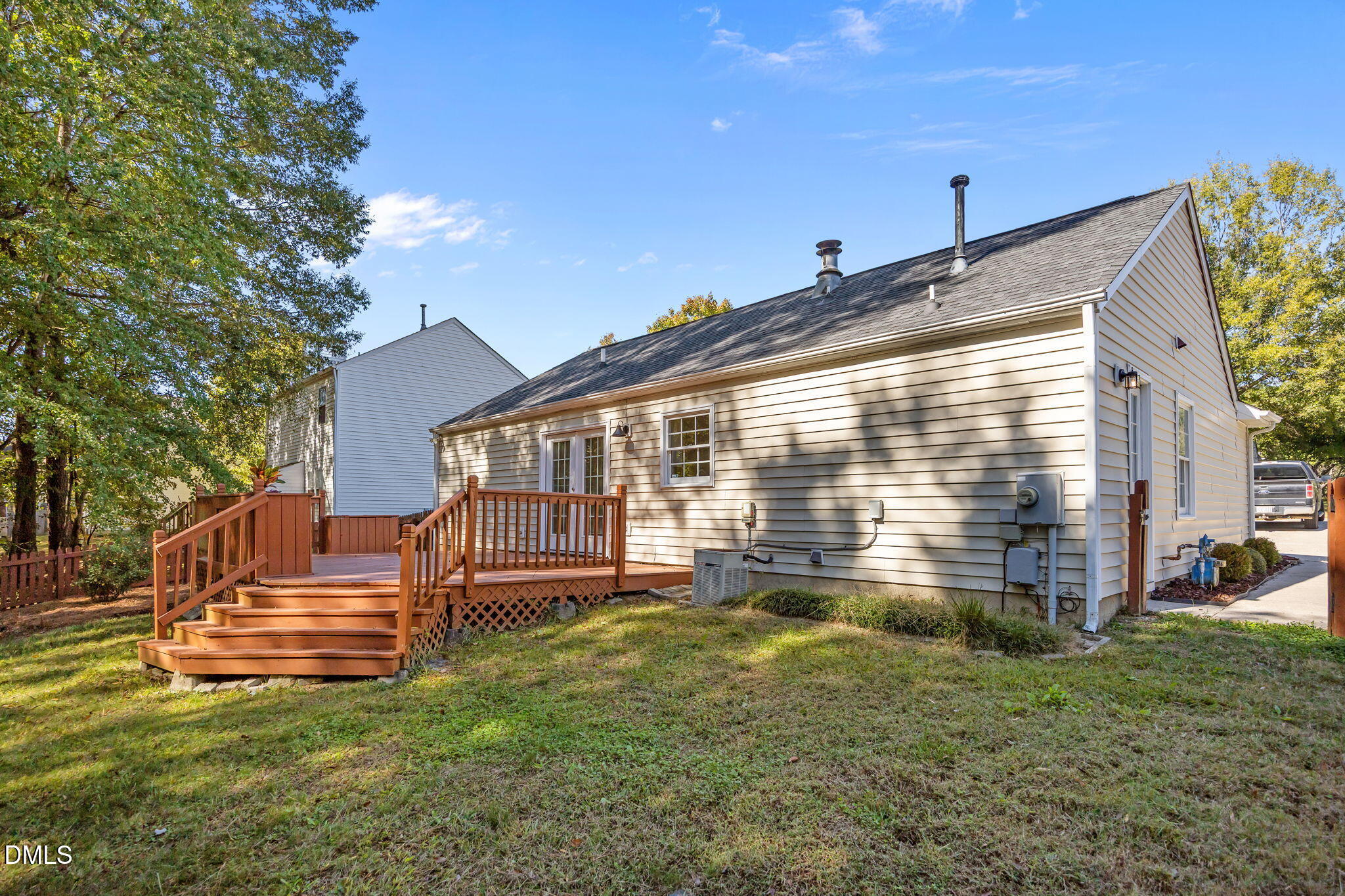 property viewer photo 23