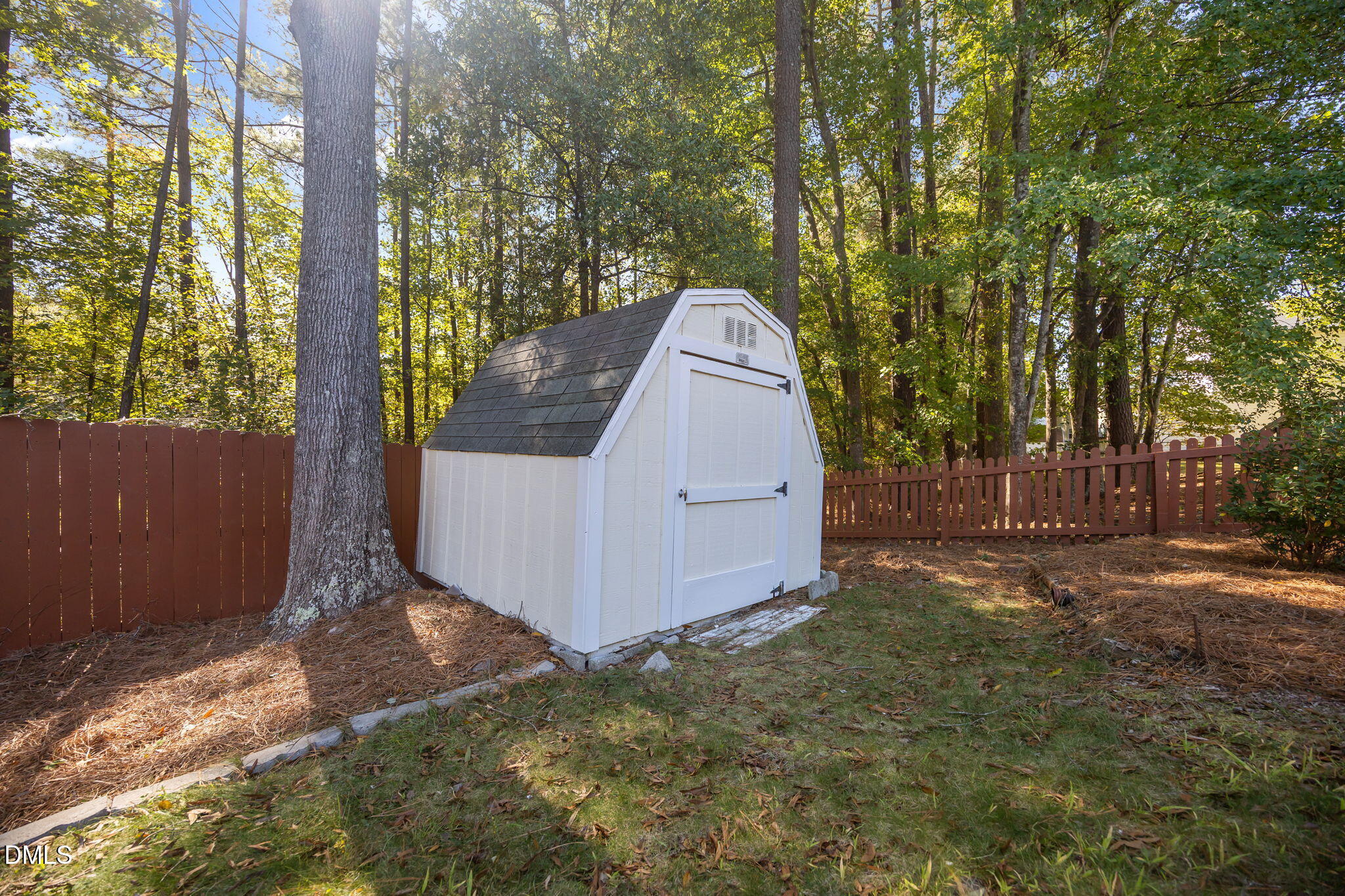 property viewer photo 25