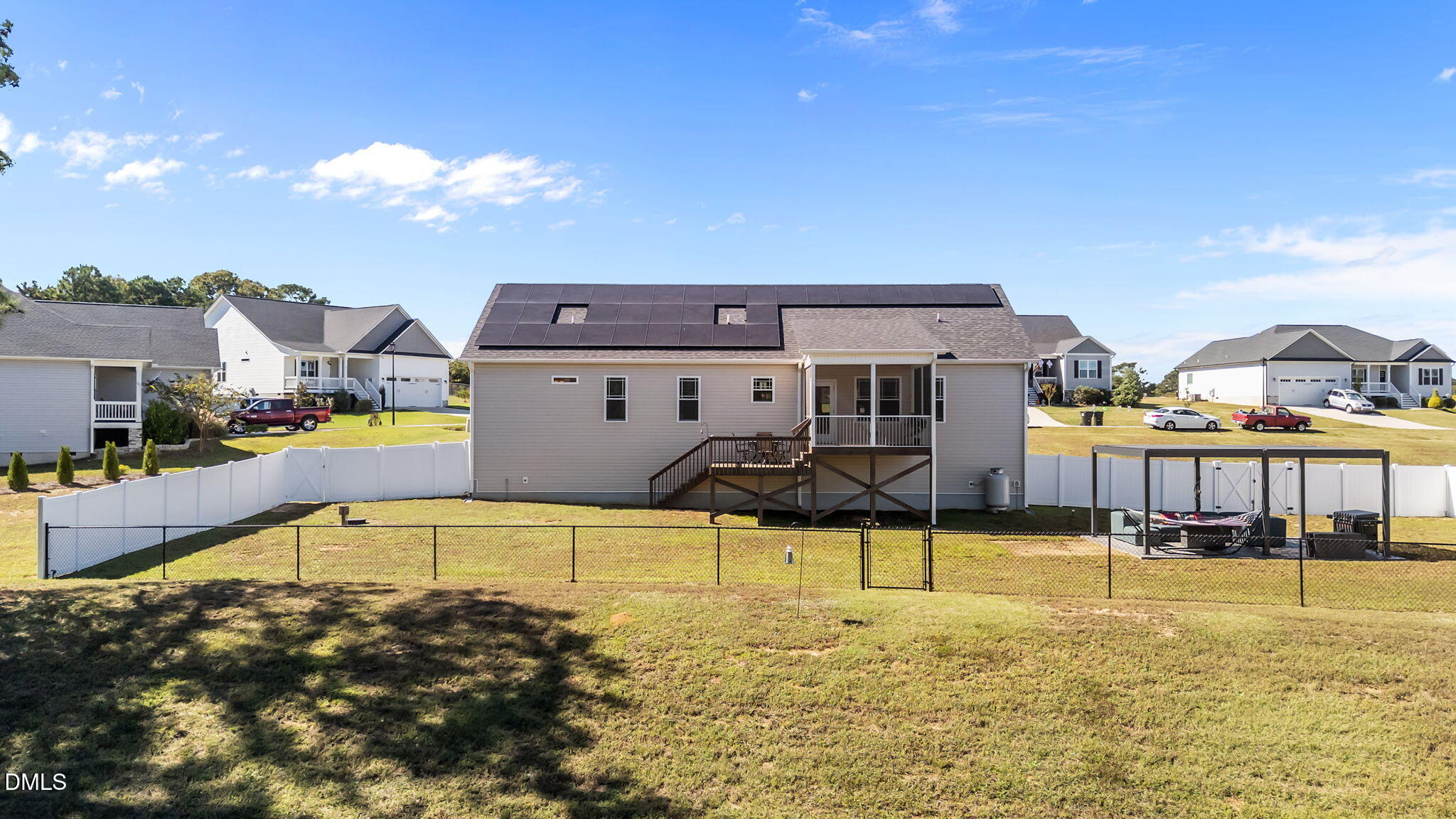 property viewer photo 36