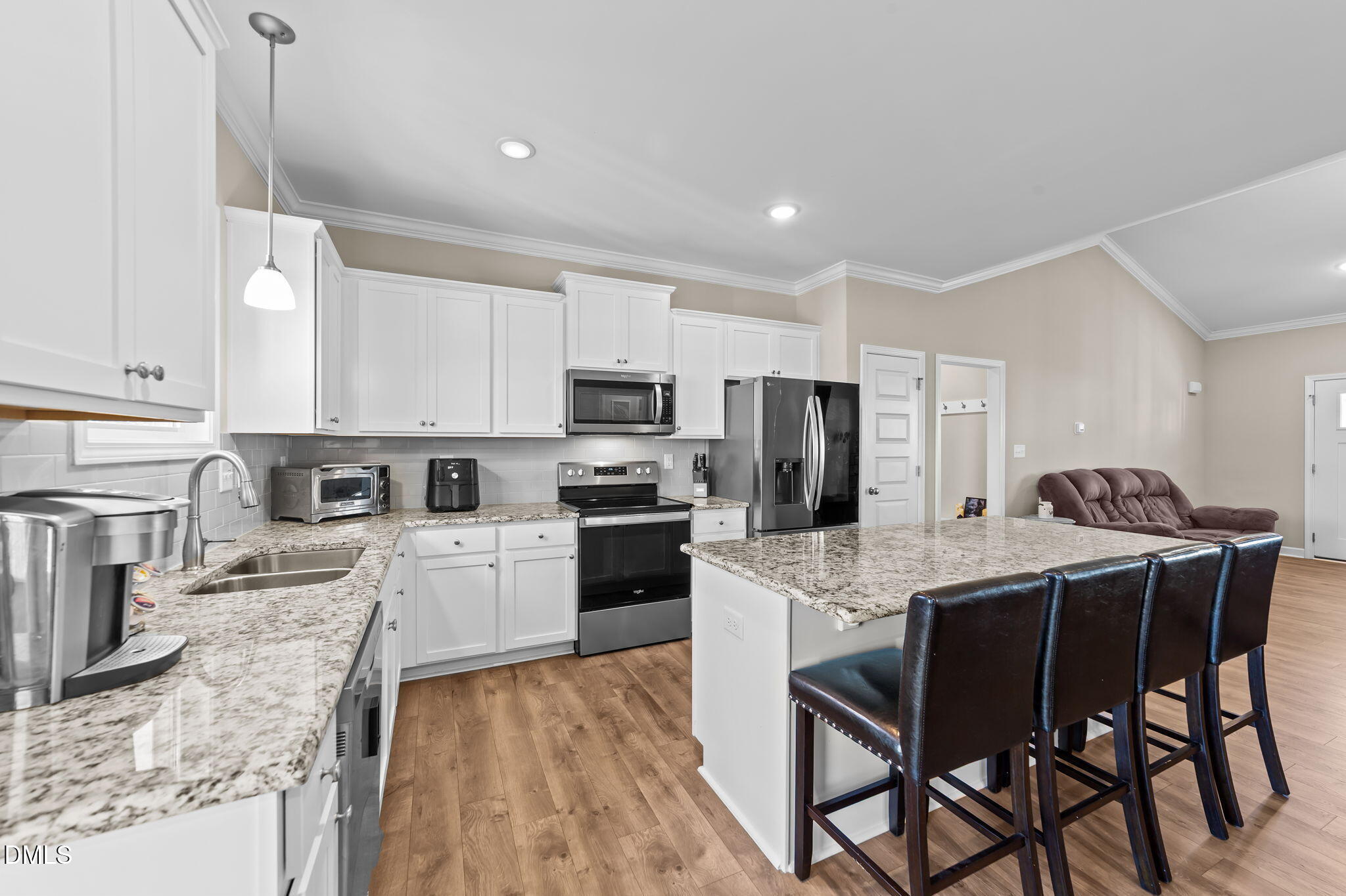 property viewer photo 8