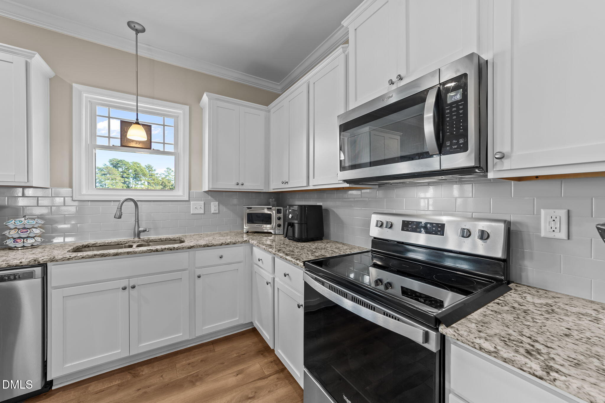 property viewer photo 9