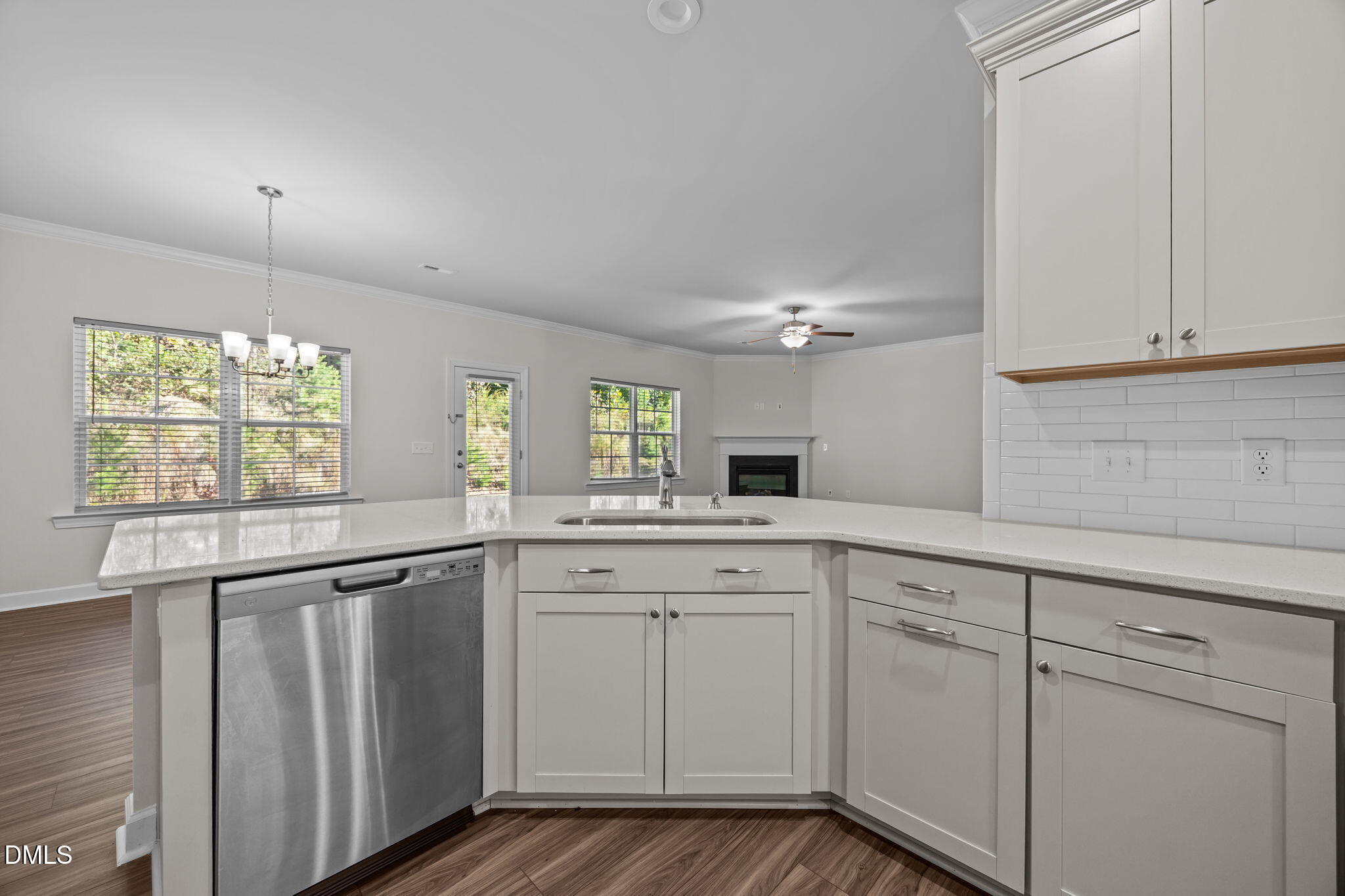 property viewer photo 19