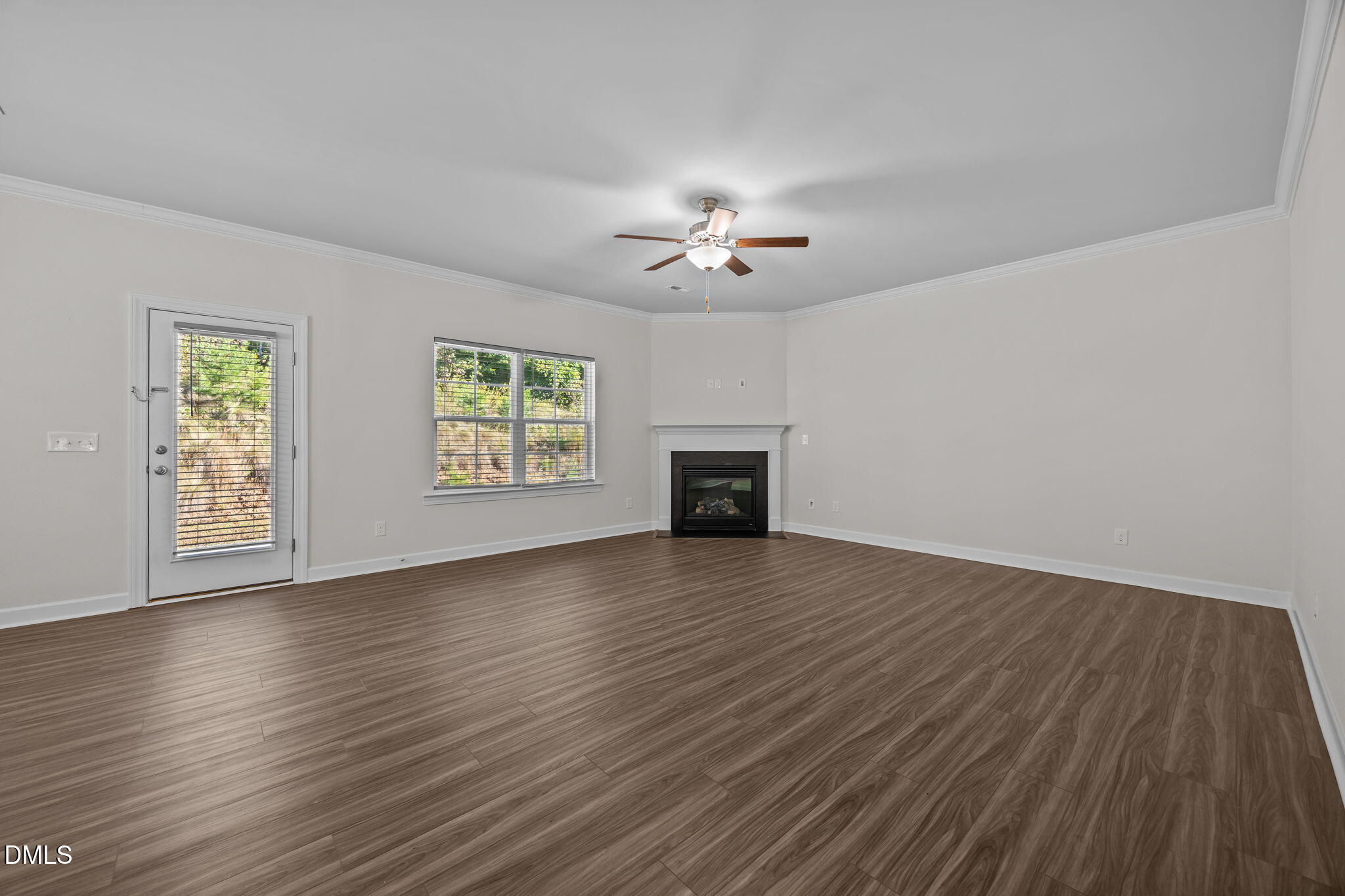 property viewer photo 23