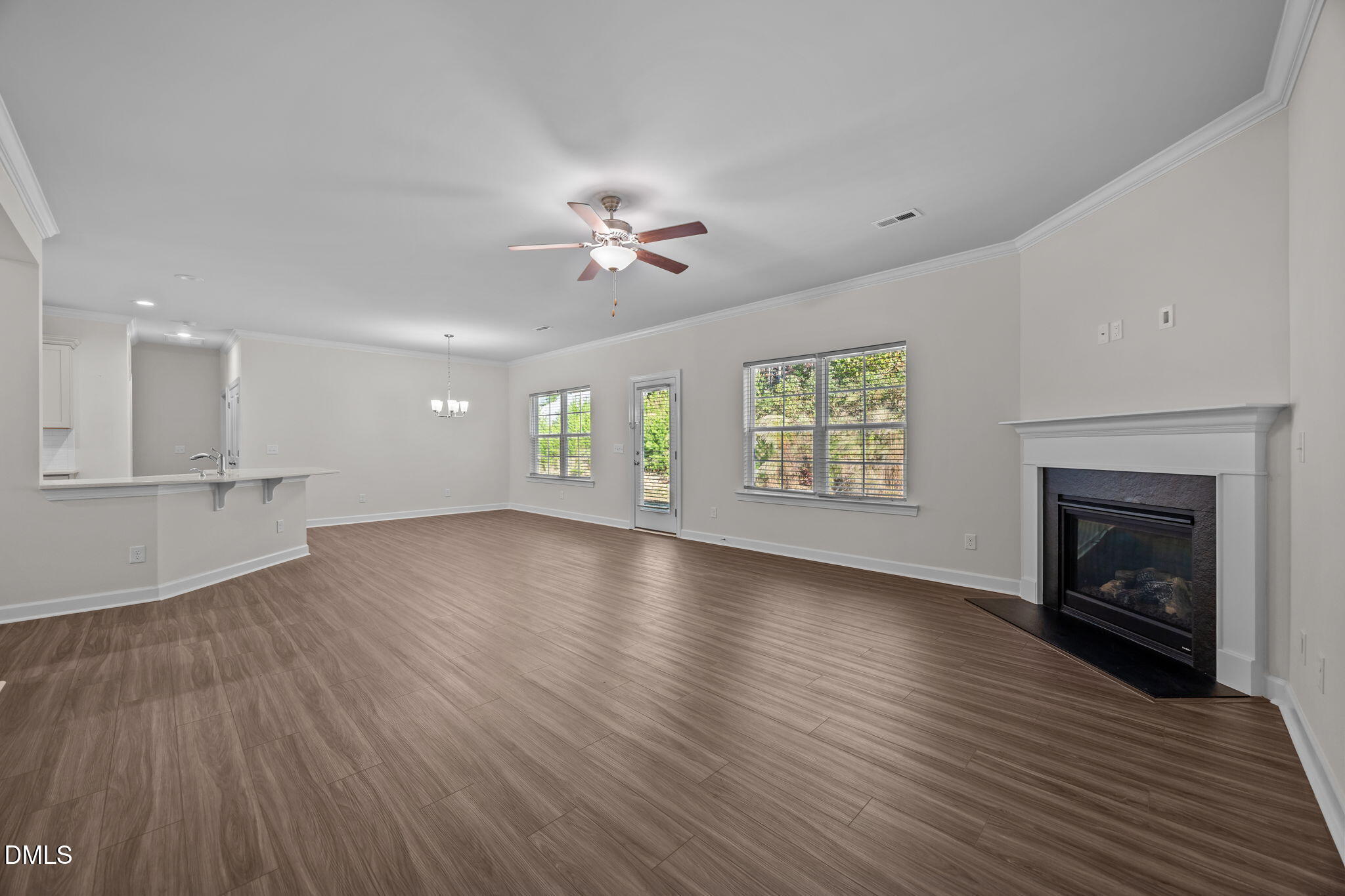 property viewer photo 24