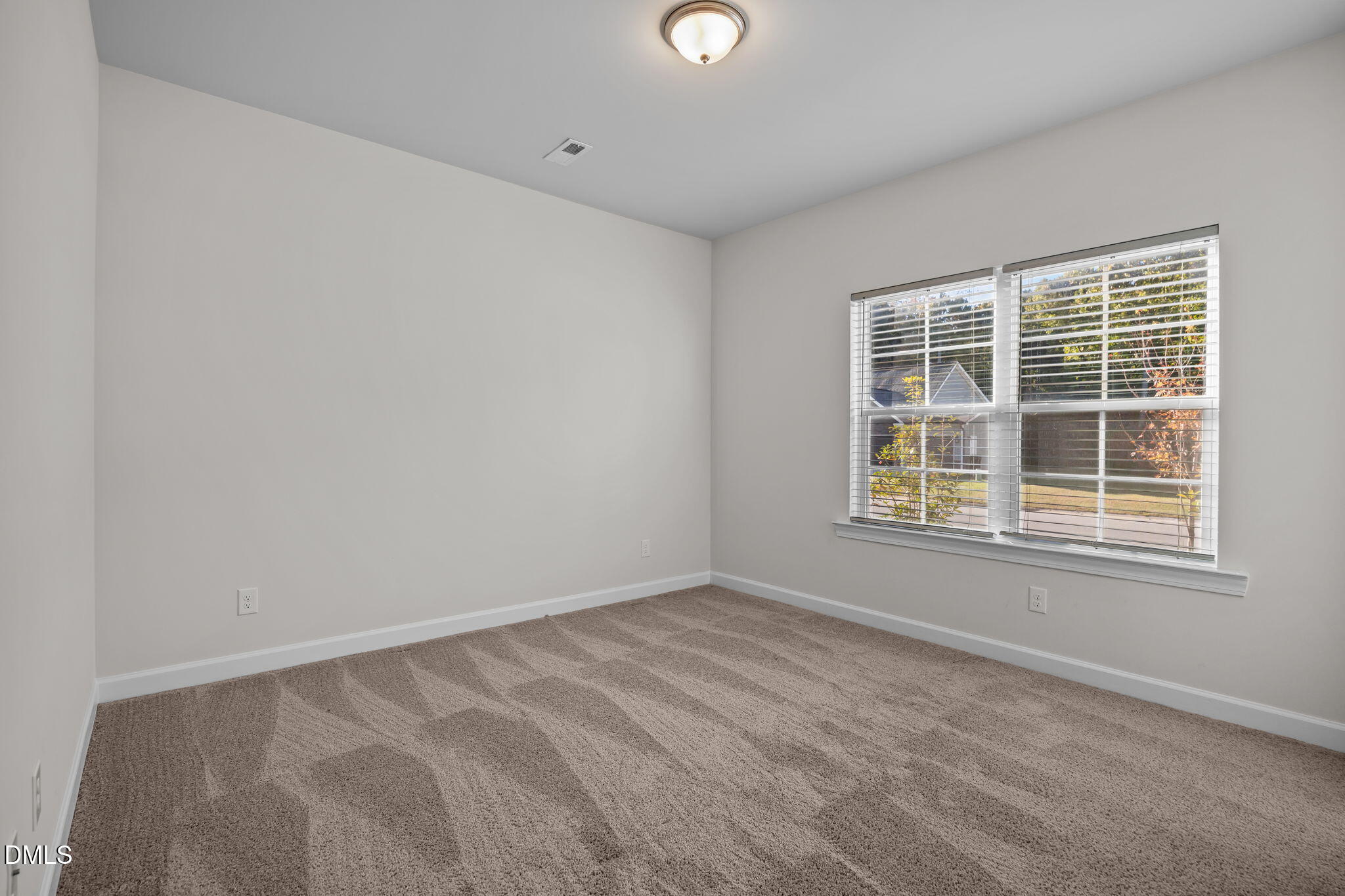 property viewer photo 27