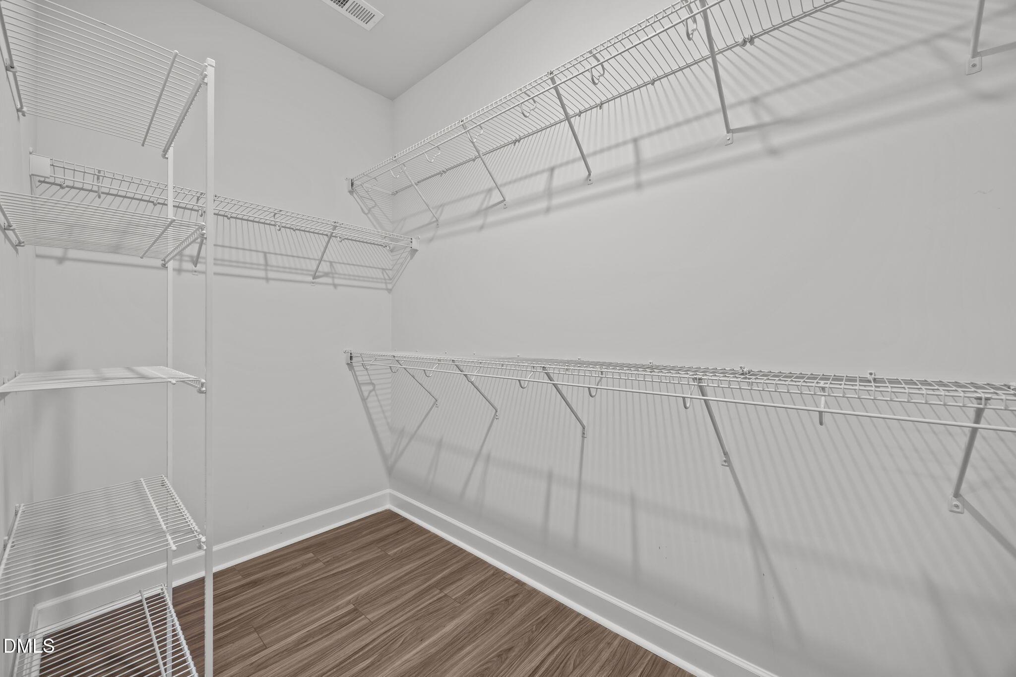 property viewer photo 36