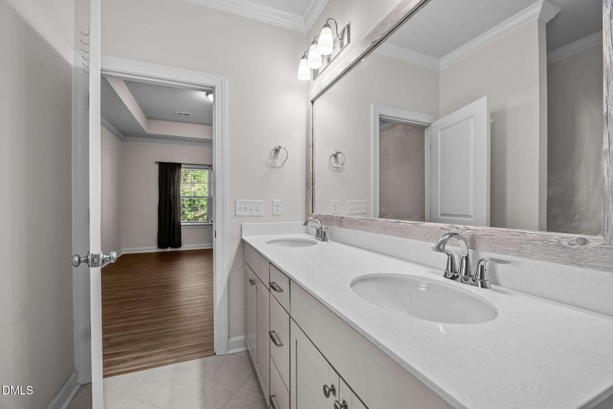 property viewer photo 39