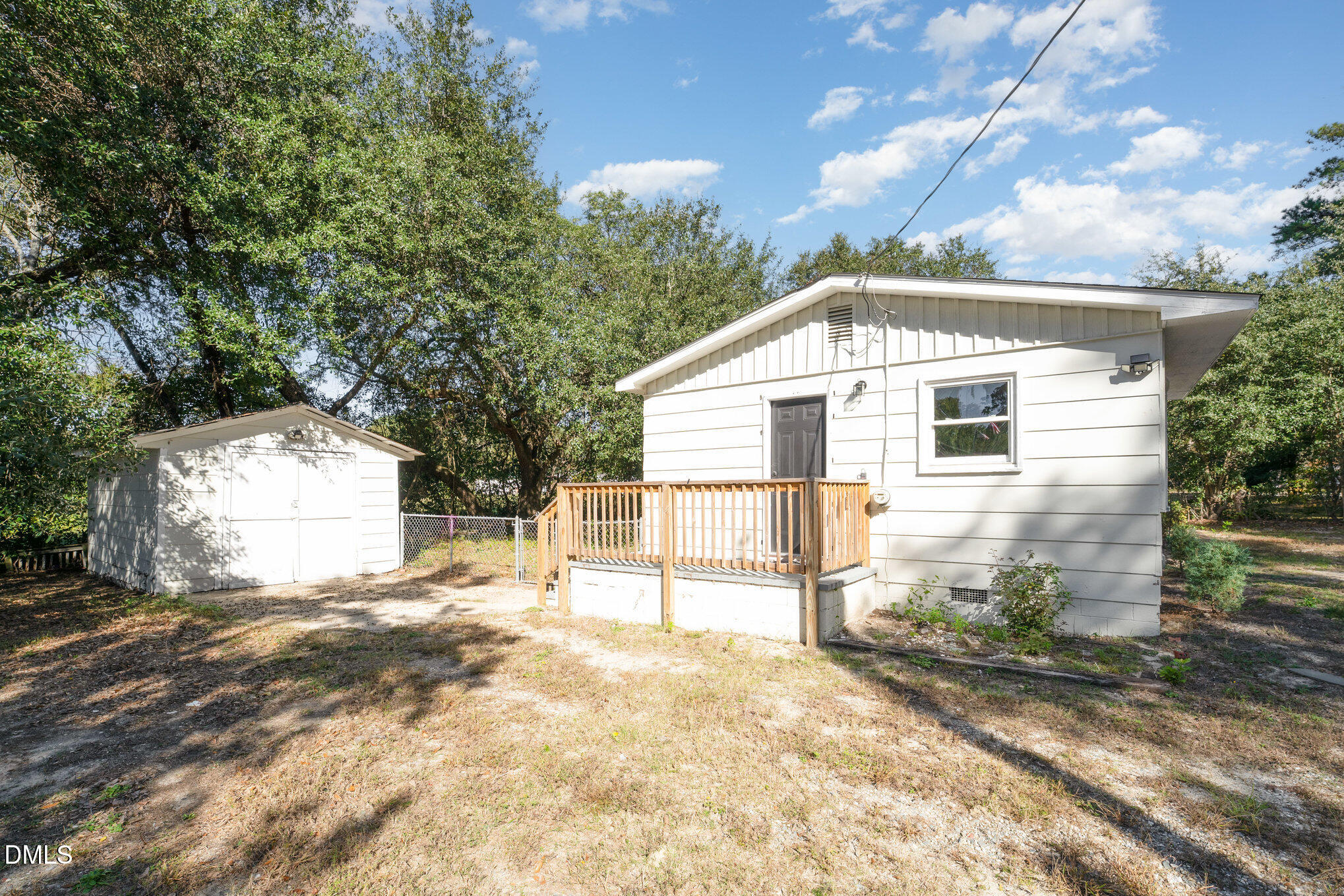 main property photo 34