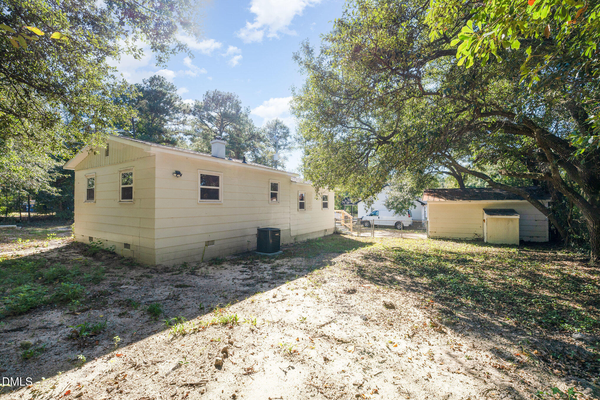 main property photo 38