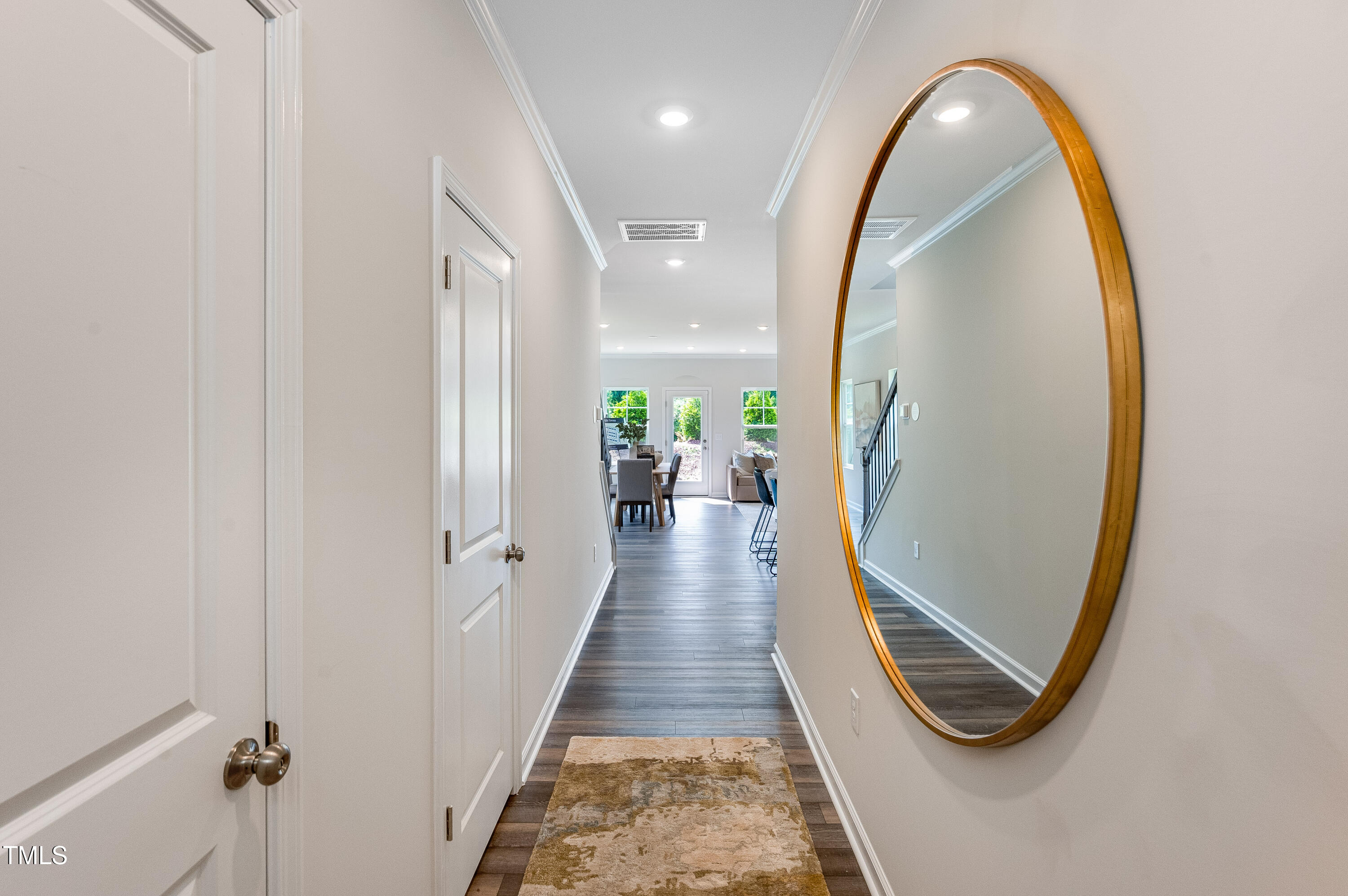 property viewer photo 15