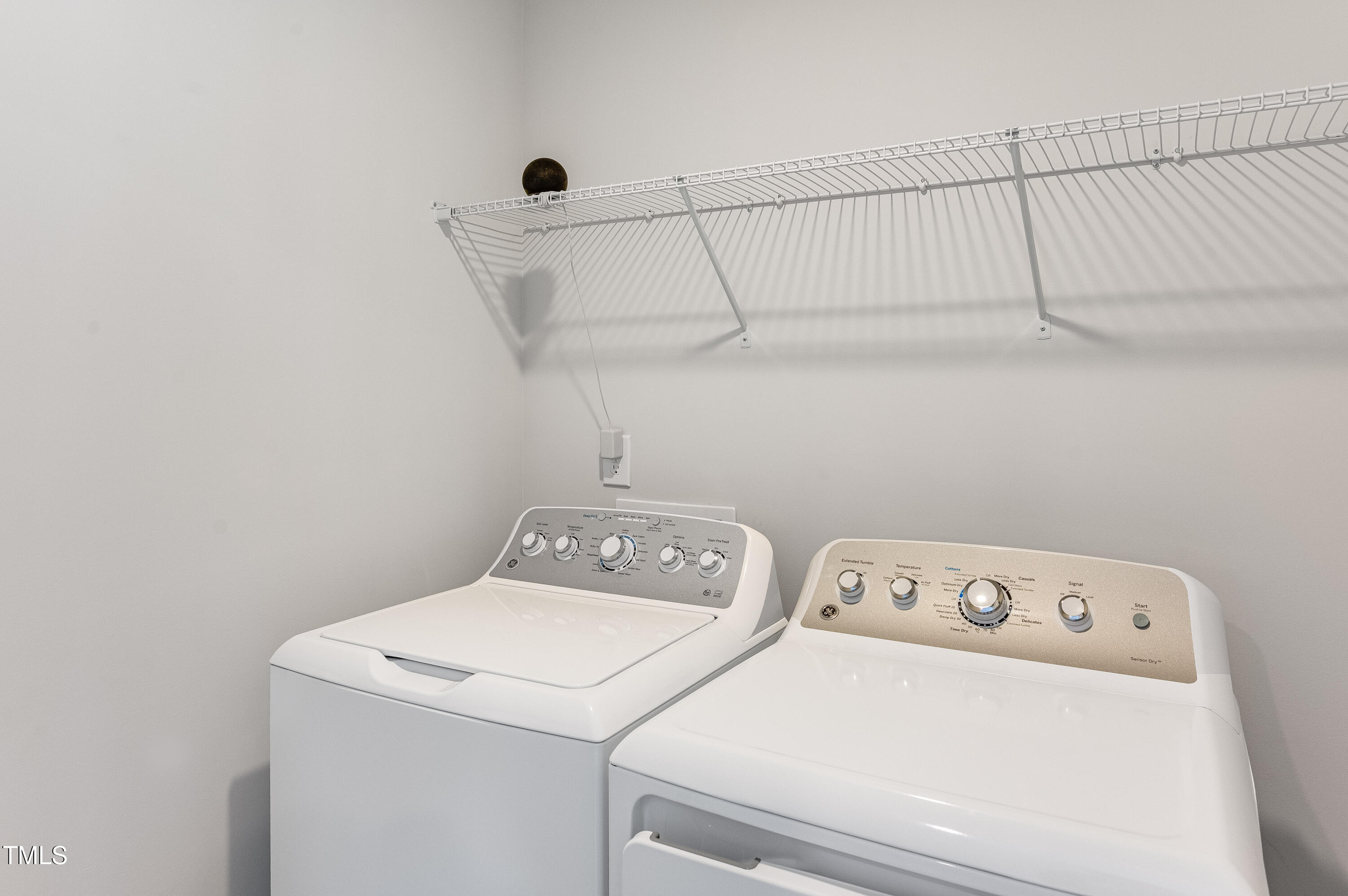 property viewer photo 18