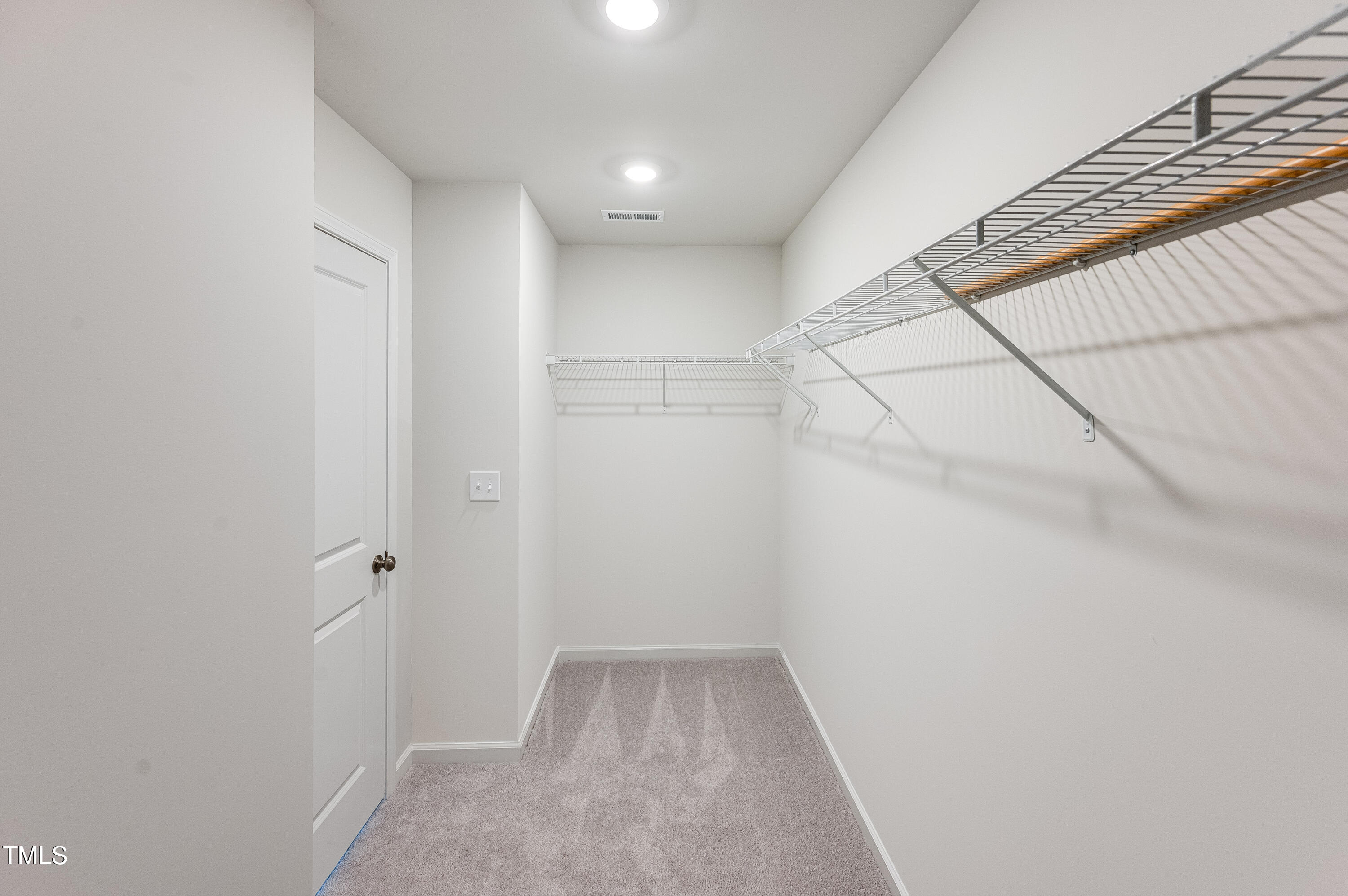 property viewer photo 23