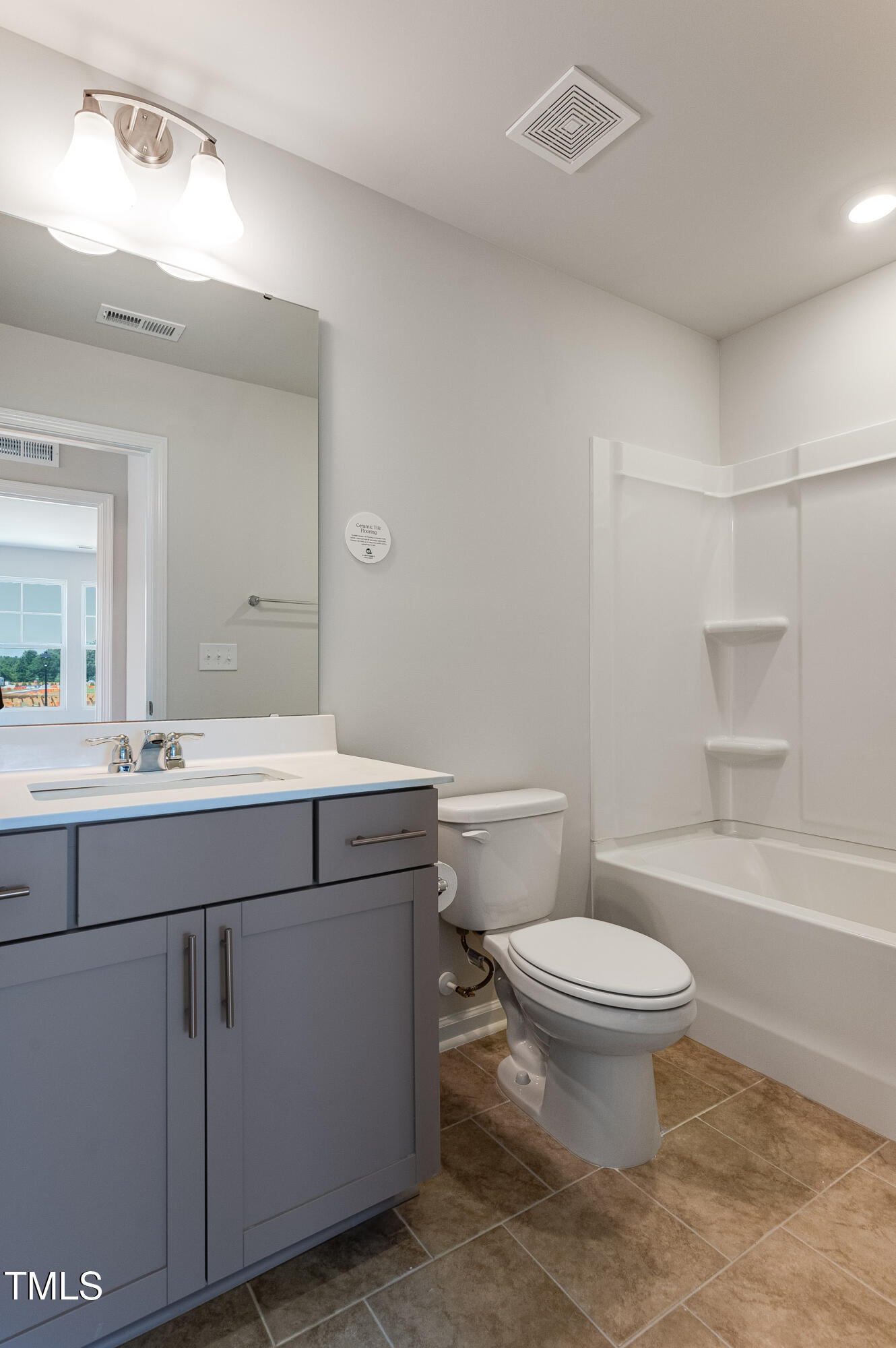 property viewer photo 25