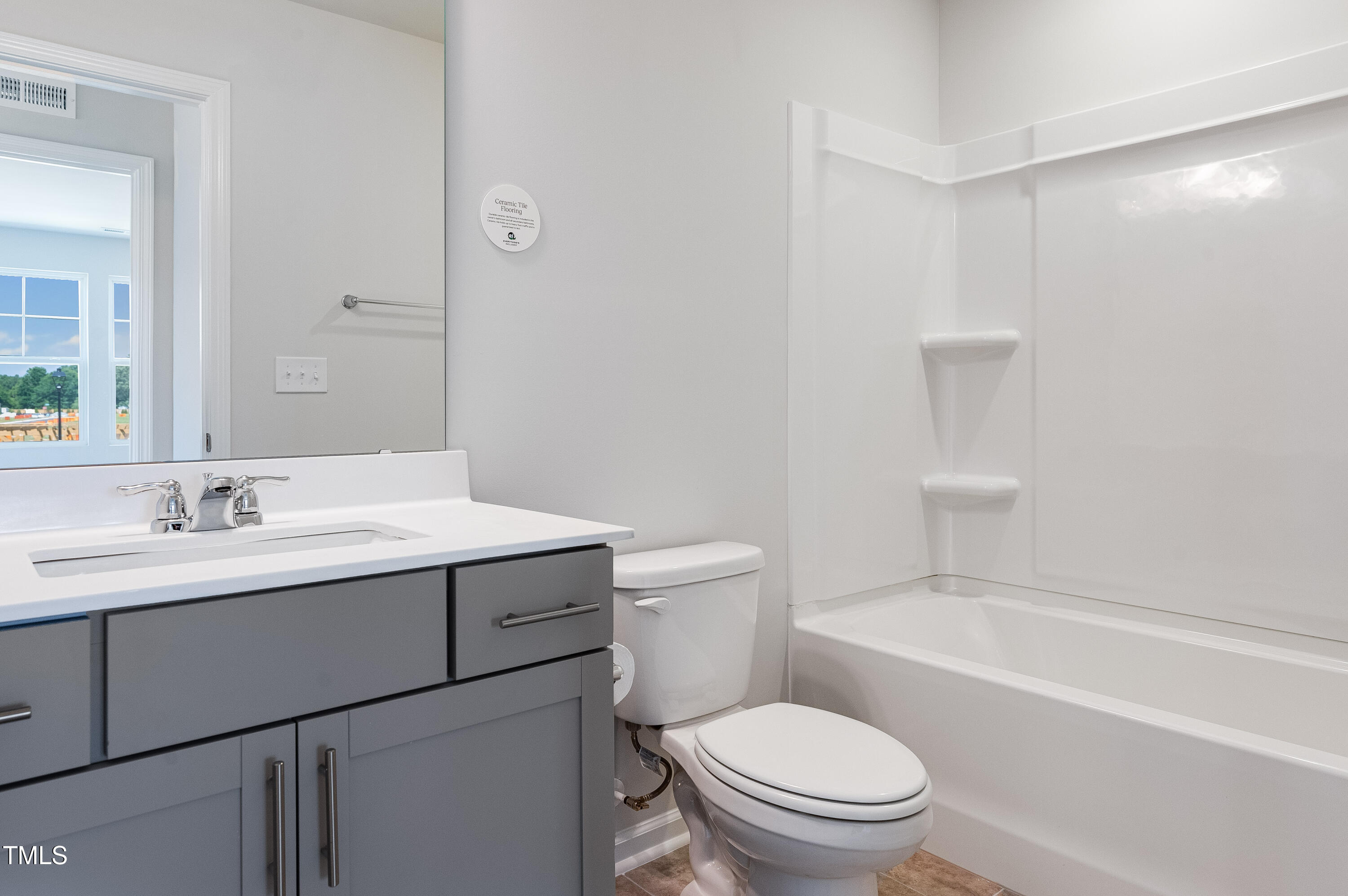 property viewer photo 26