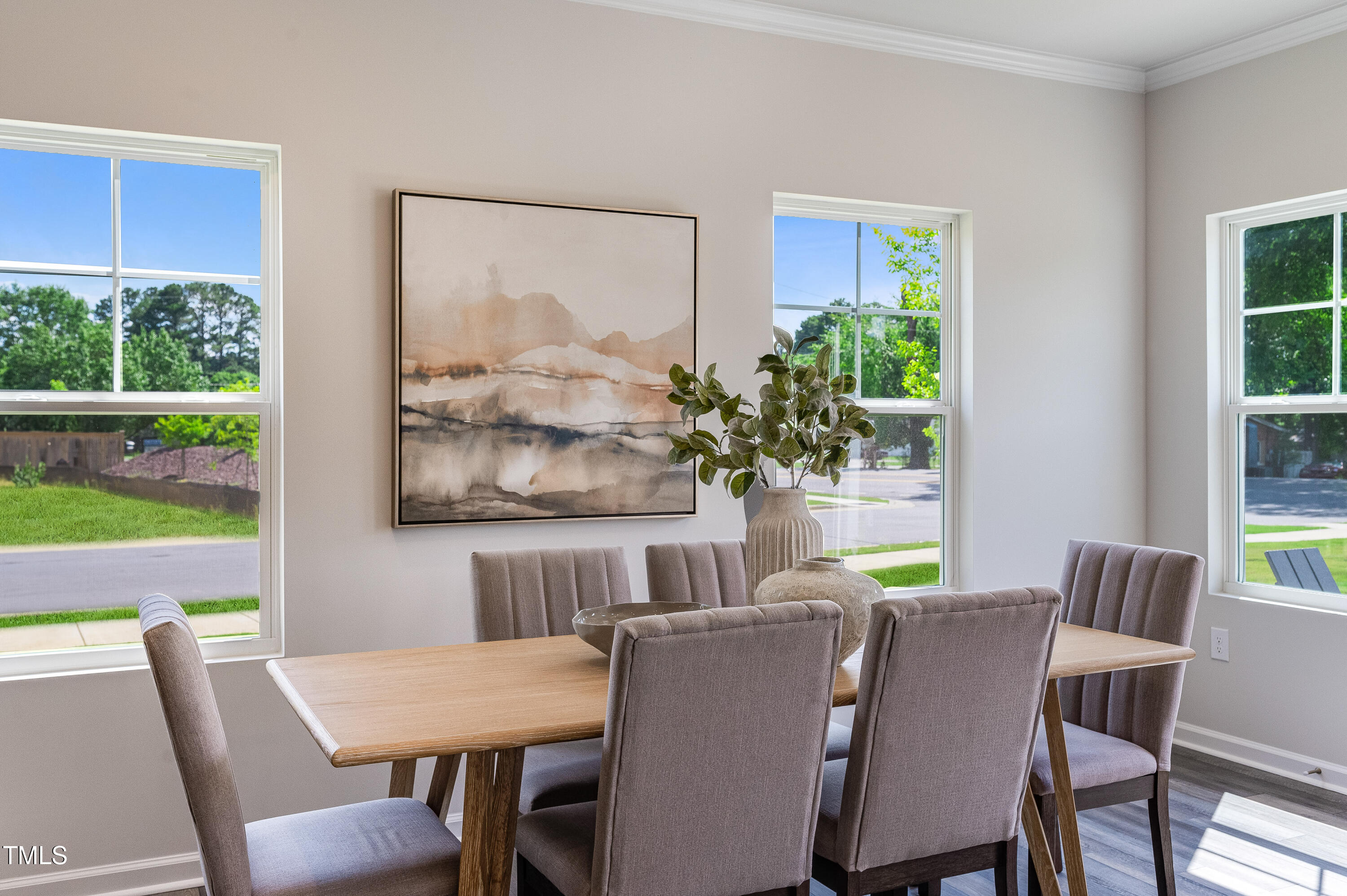 property viewer photo 8