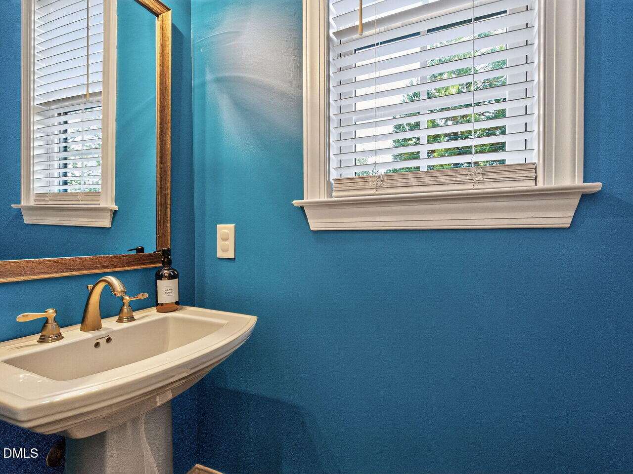 property viewer photo 19