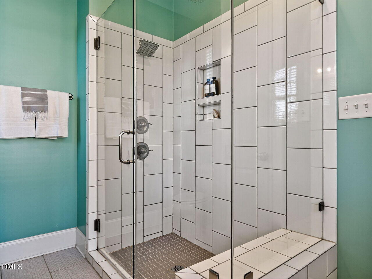 property viewer photo 24