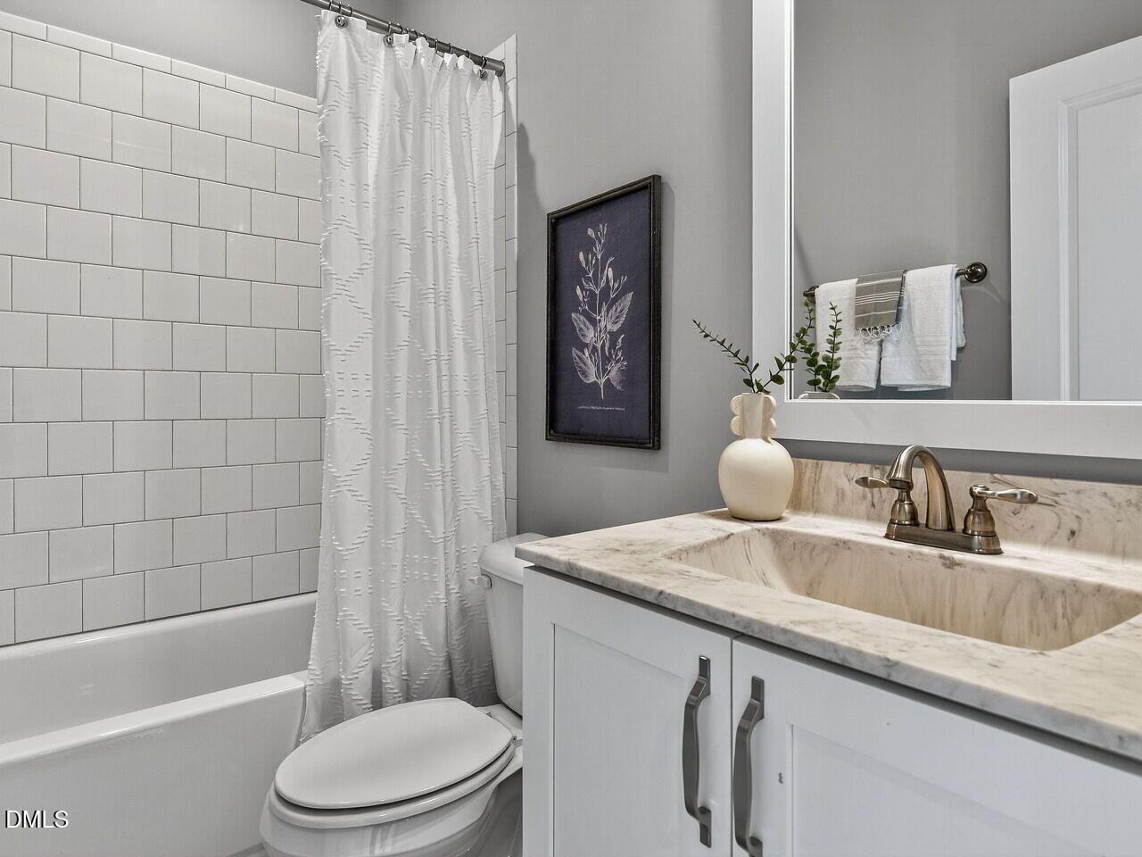 property viewer photo 26