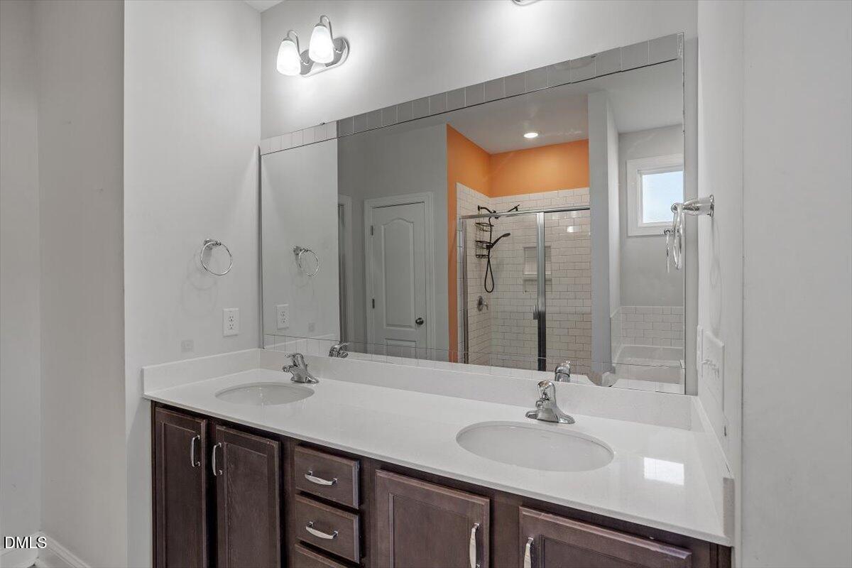 property viewer photo 32