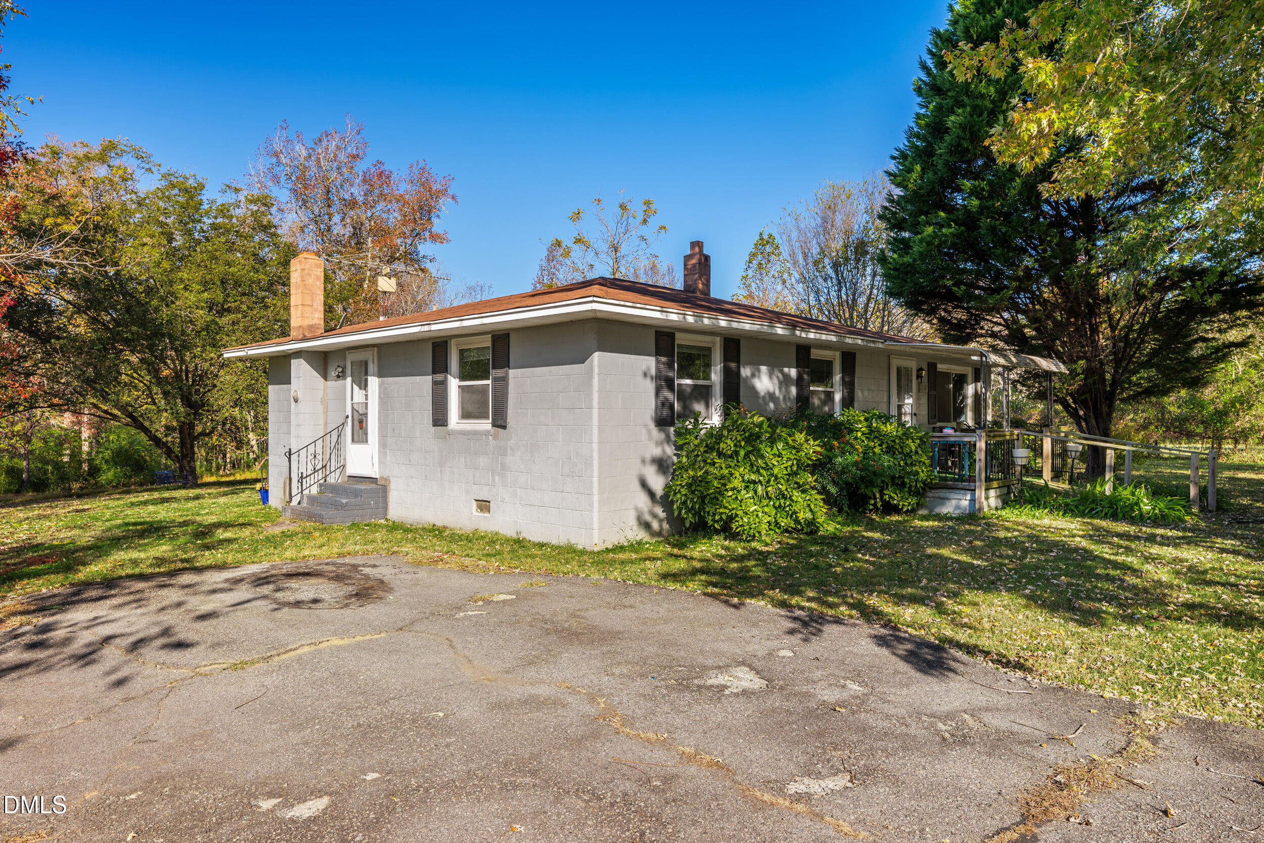 main property photo 16