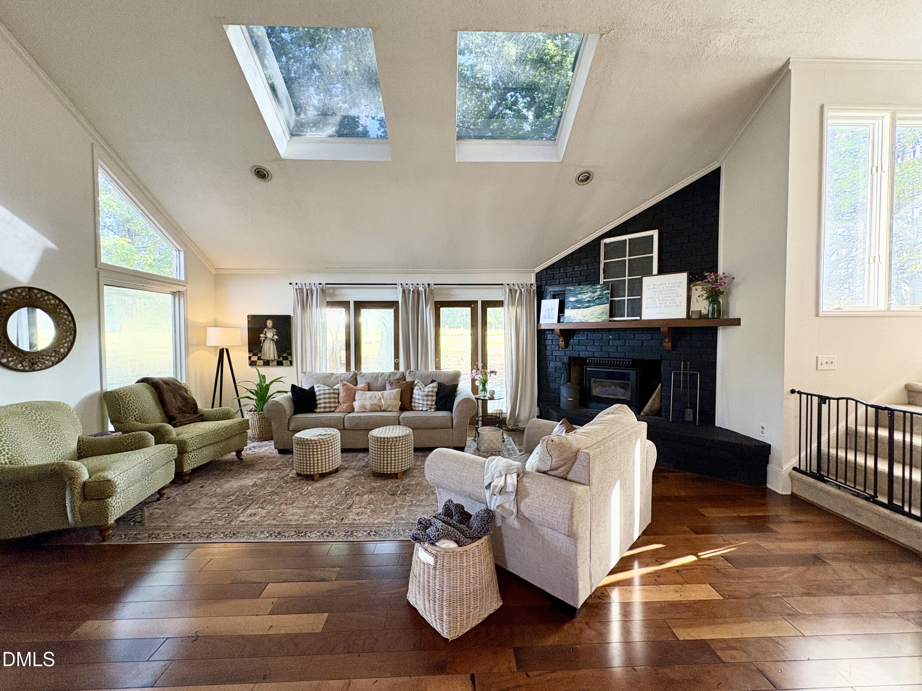 property viewer photo 6