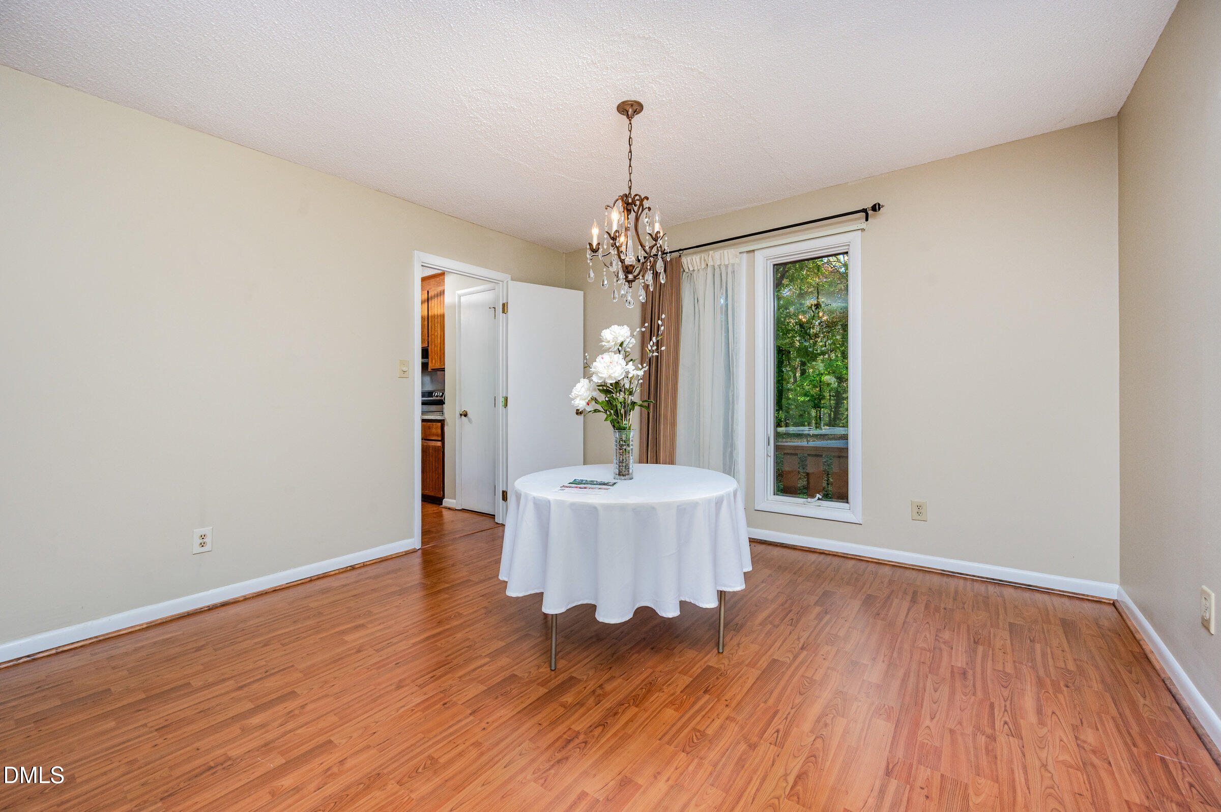 property viewer photo 11